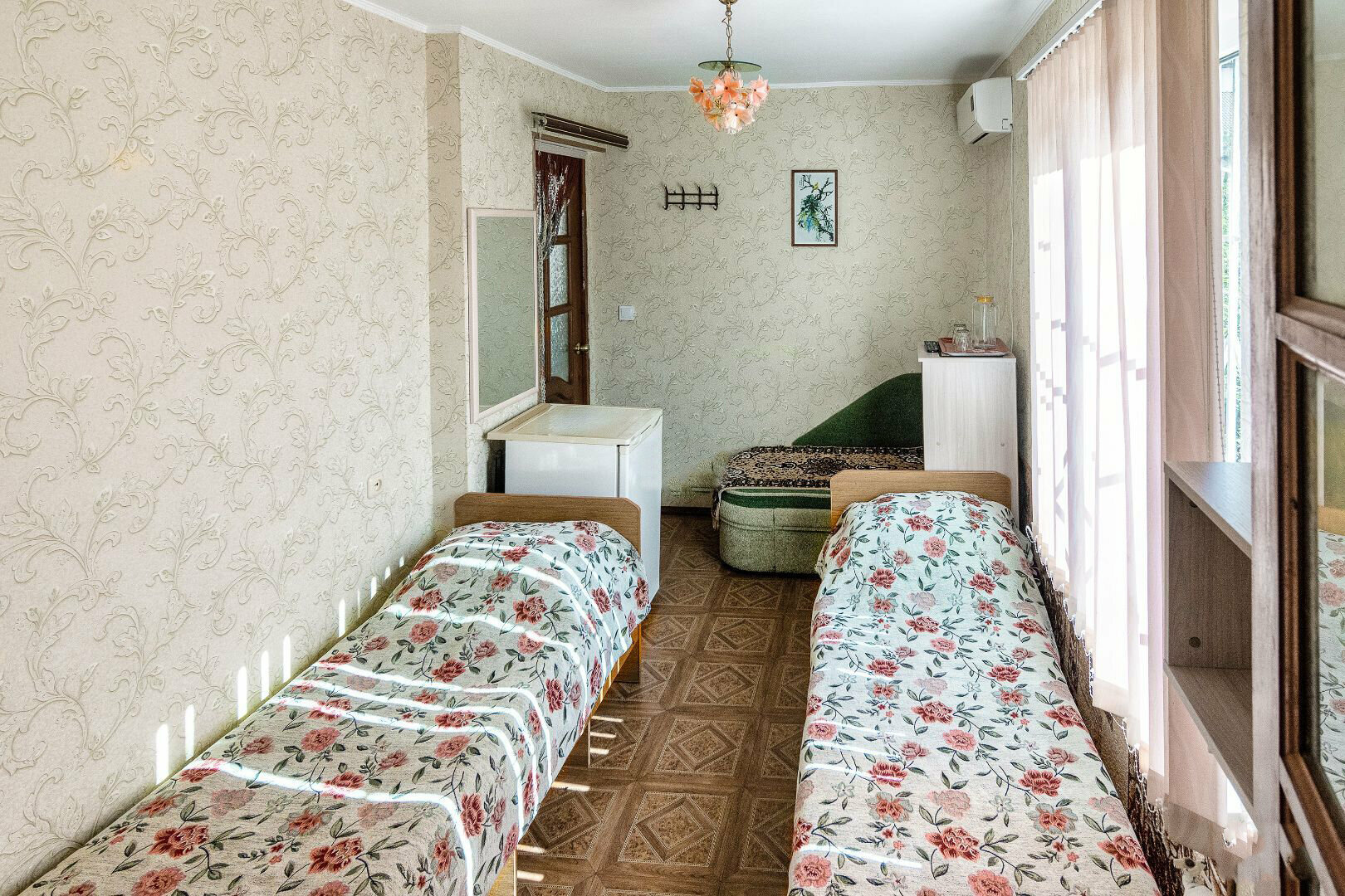 Стандартный двухместный номер с дополнительным местом для ребенка до 12 лет