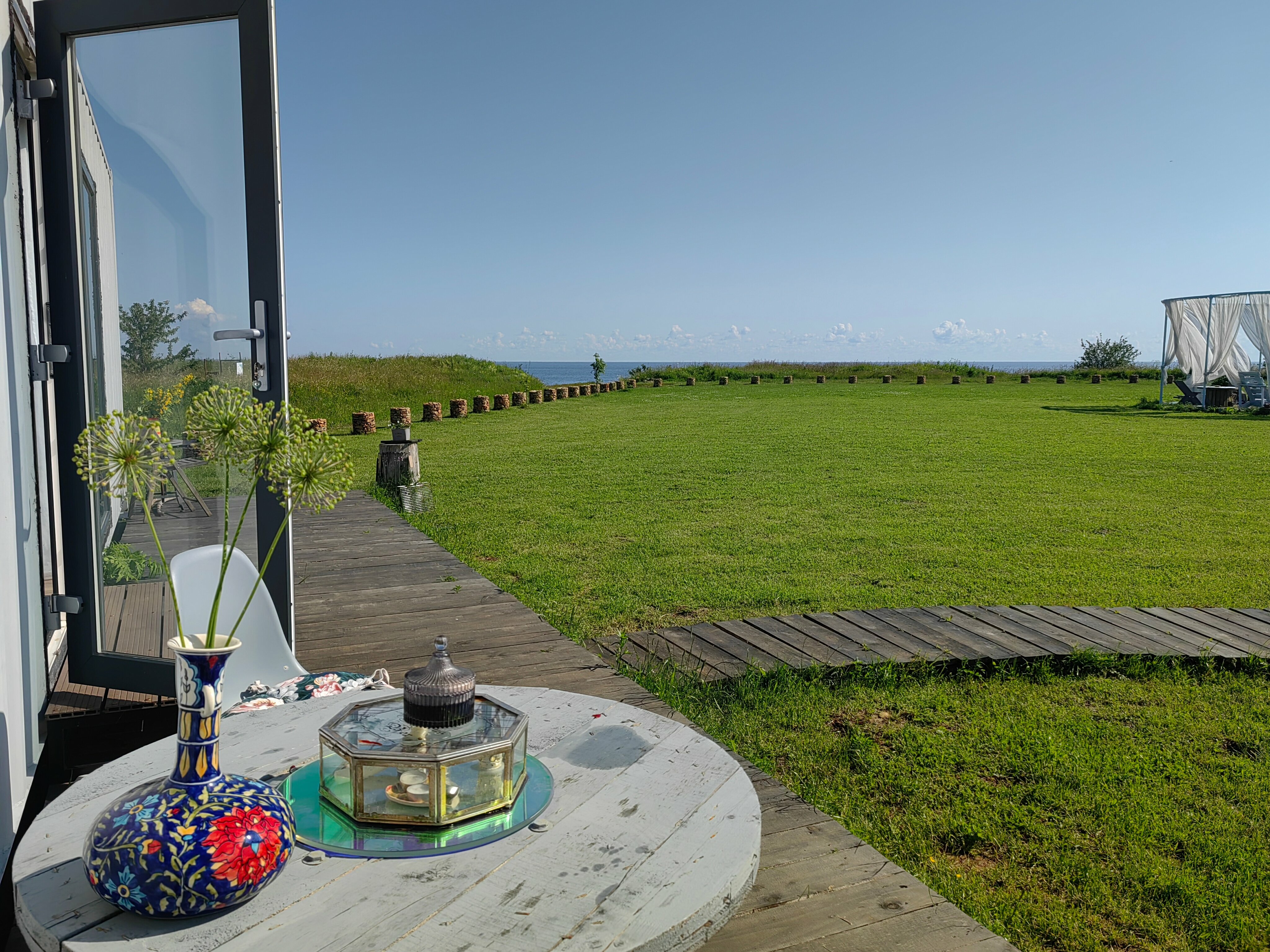 Коттедж с видом на озеро