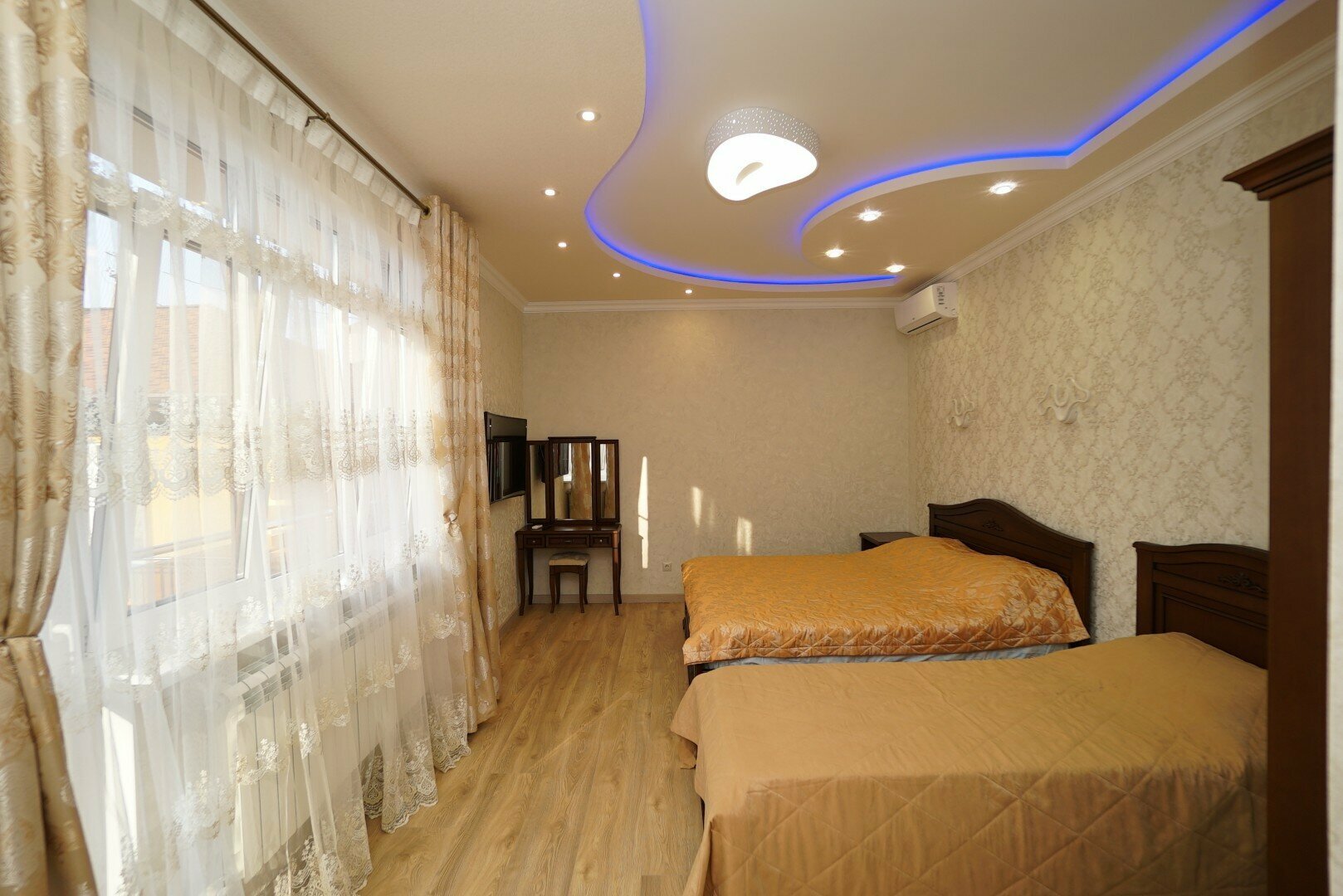 4к2 номер (3 этаж, с кухней на 2 номера)