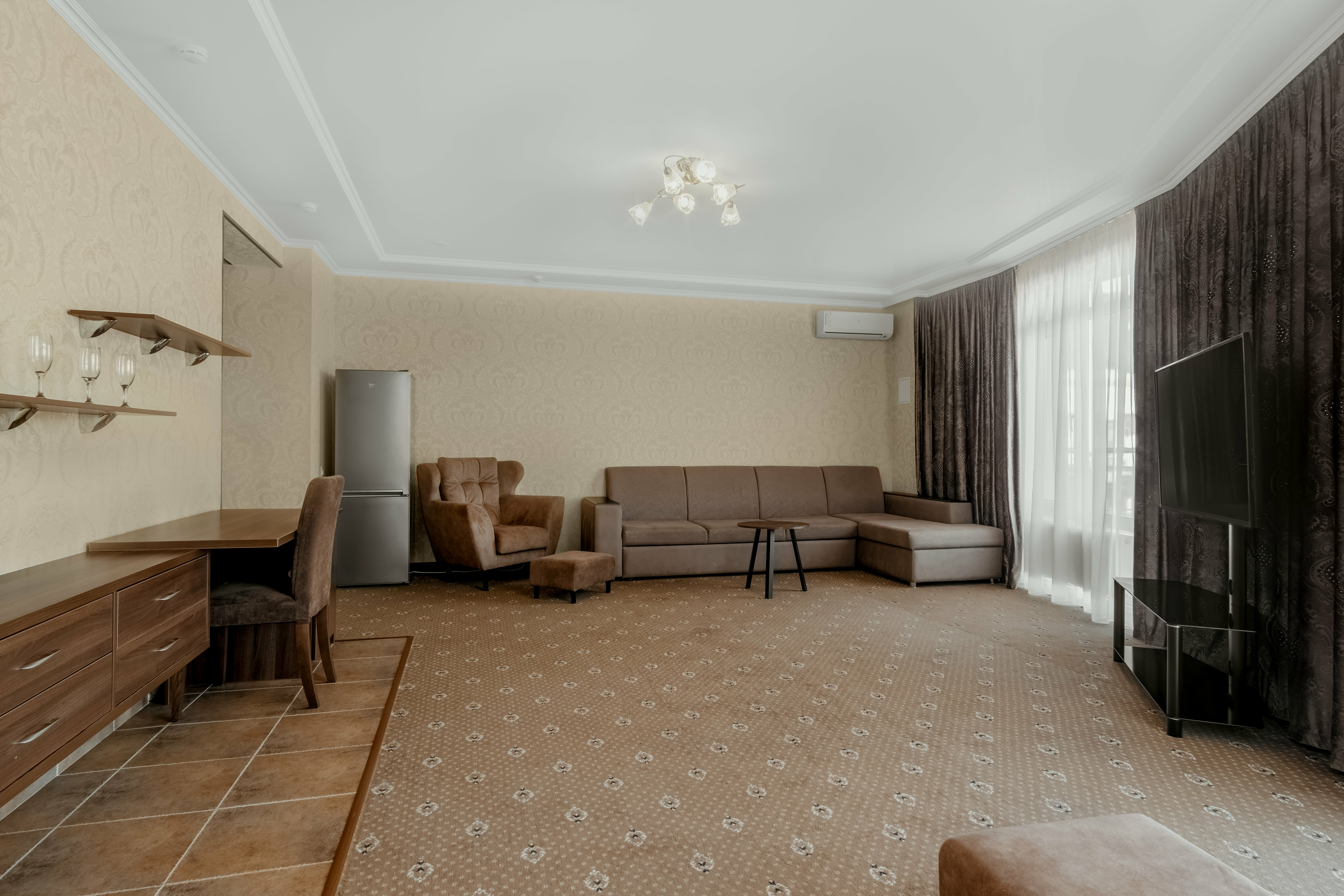 Люкс большой, корпус 2 (8ми этажный корпус)