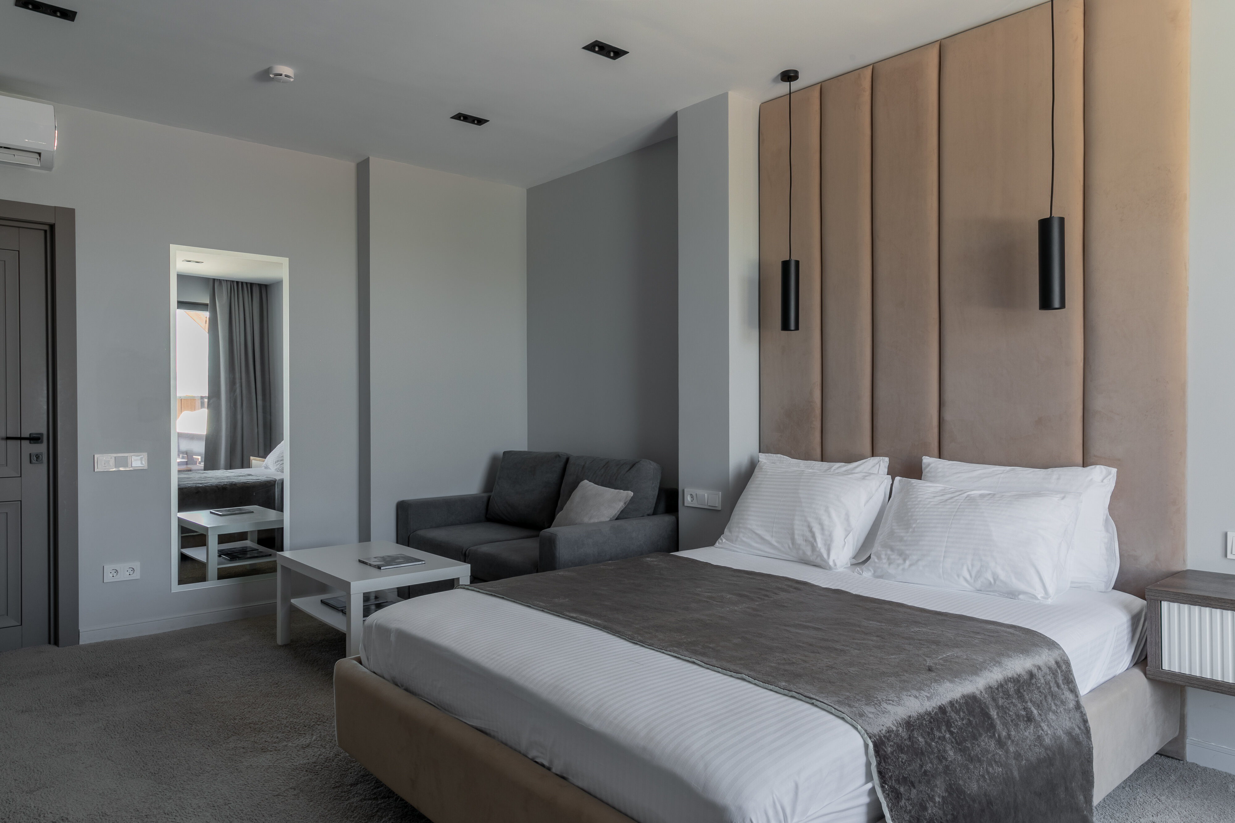 Малый люкс с террасой, корпус 2 (8ми этажный корпус)