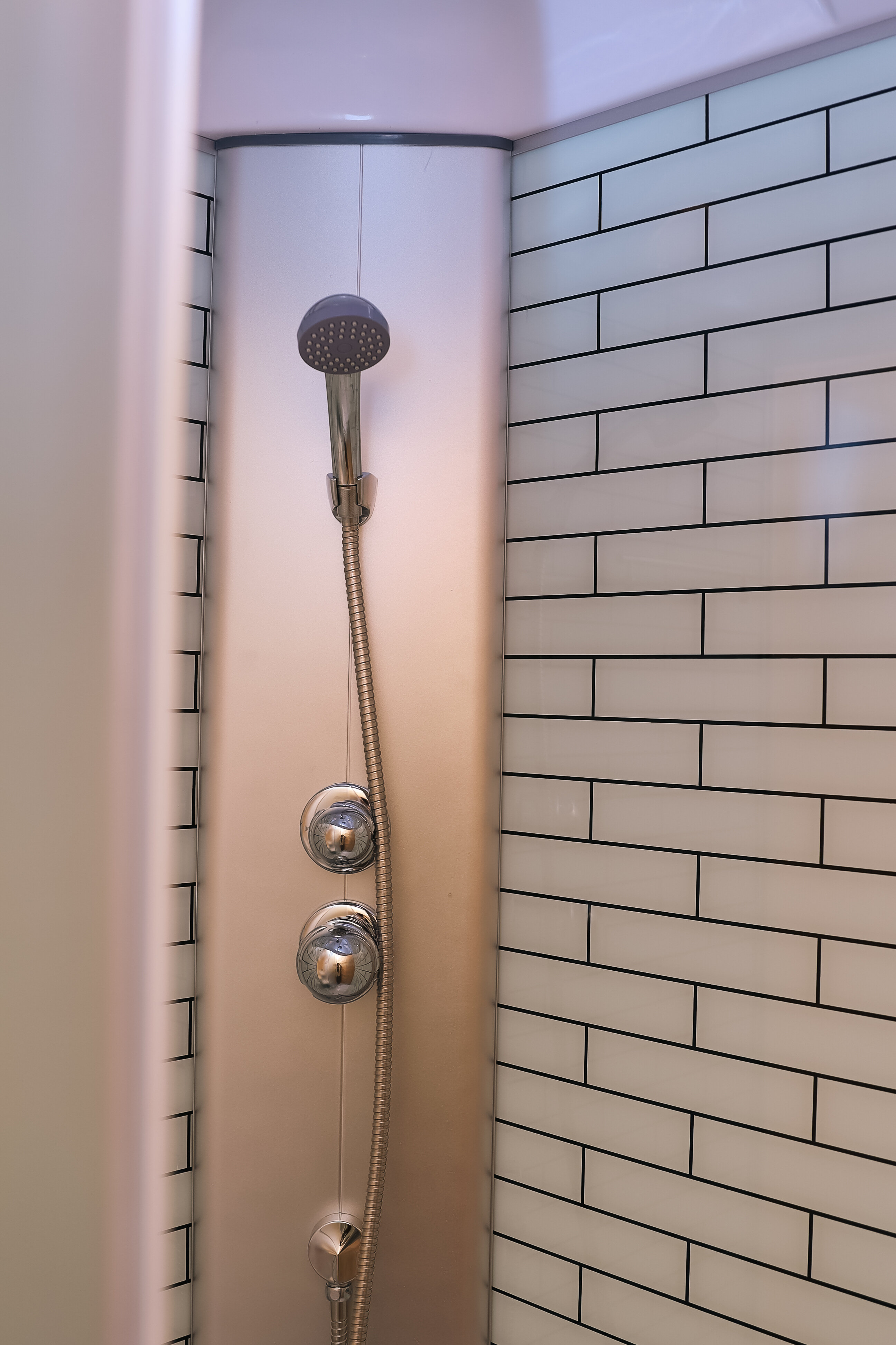 Cемейный номер с собственной ванной комнатой