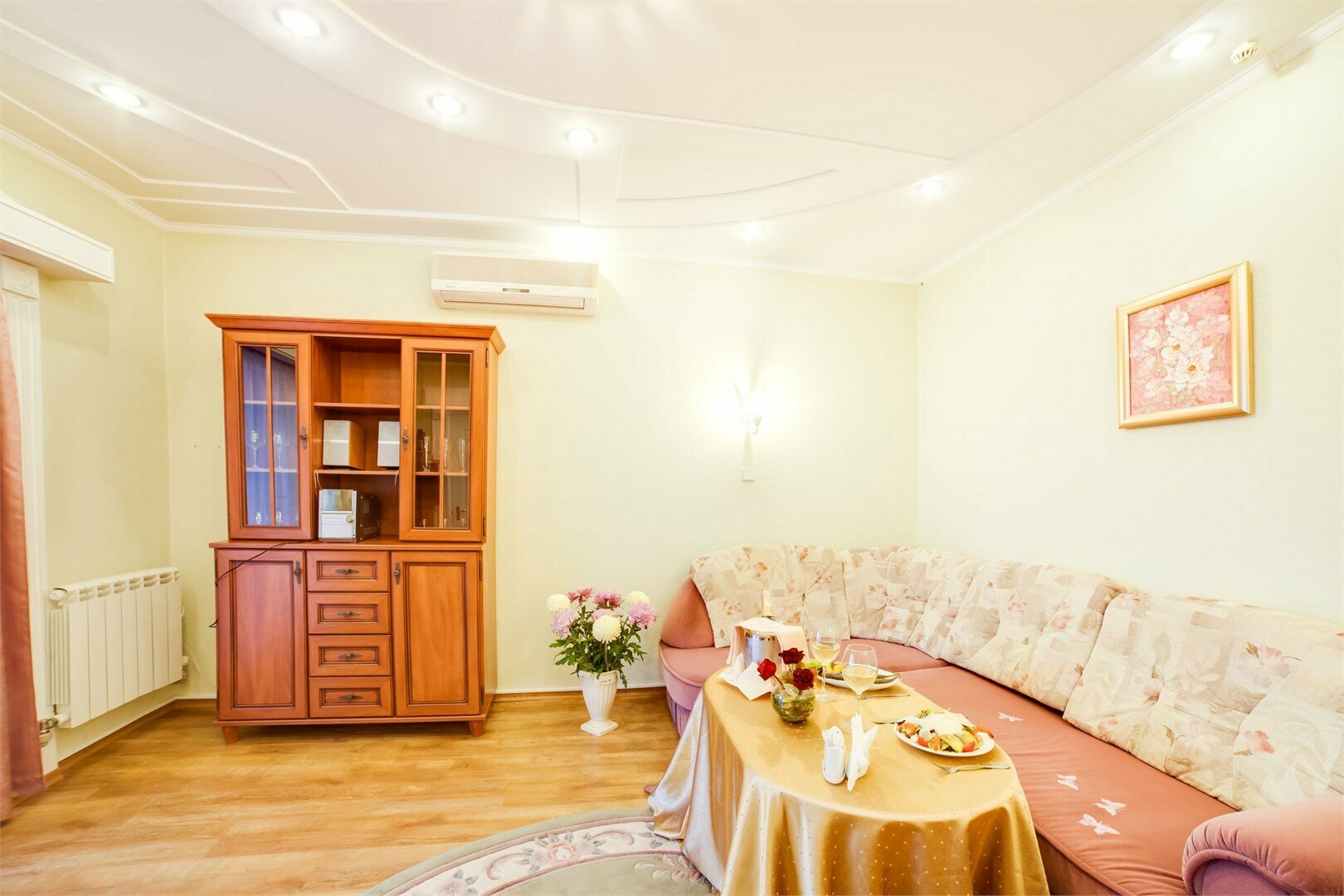 Люкс двухкомнатный (Цветочный)