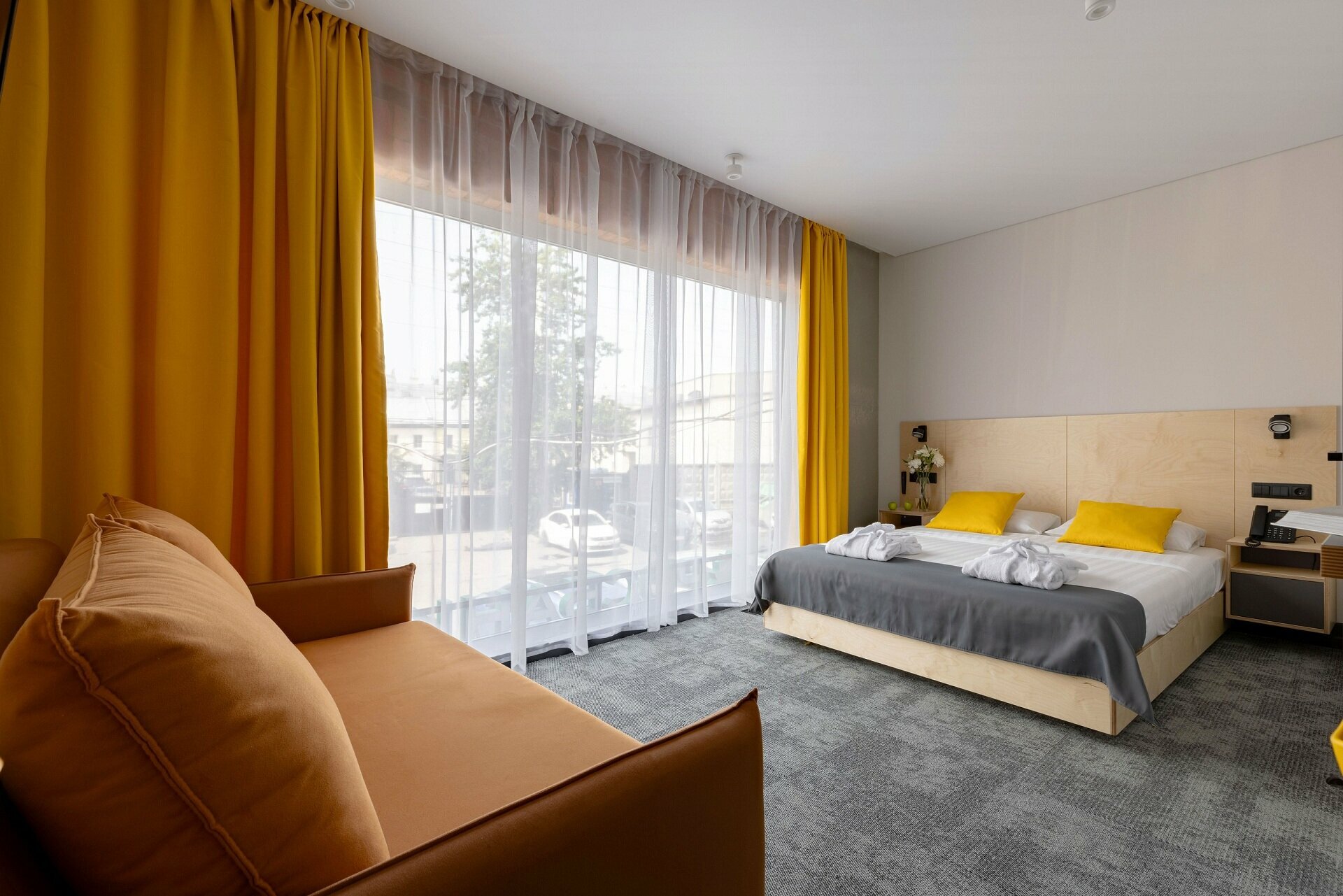 izzziUP Junior Suite