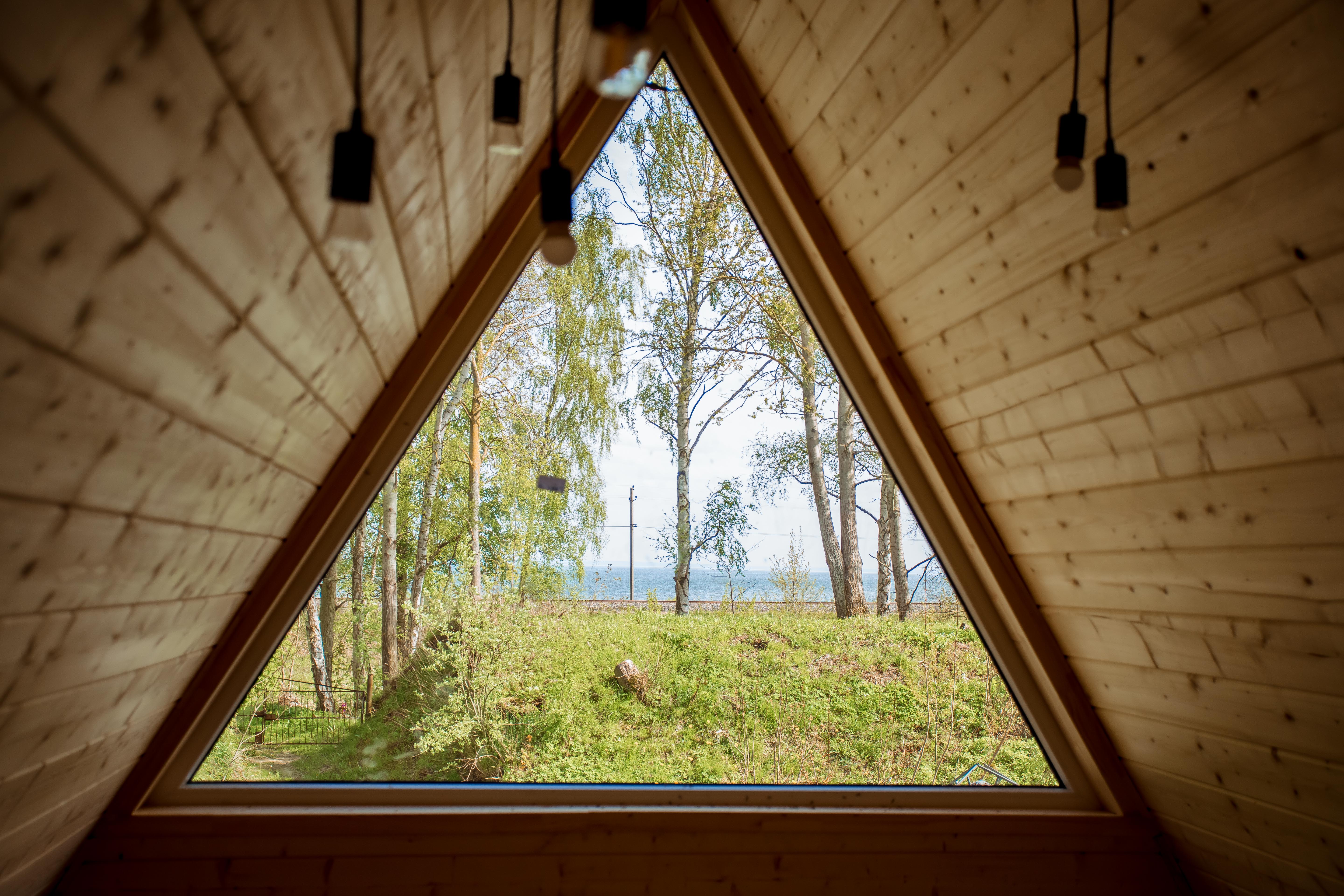 Дом с видом на лес и залив