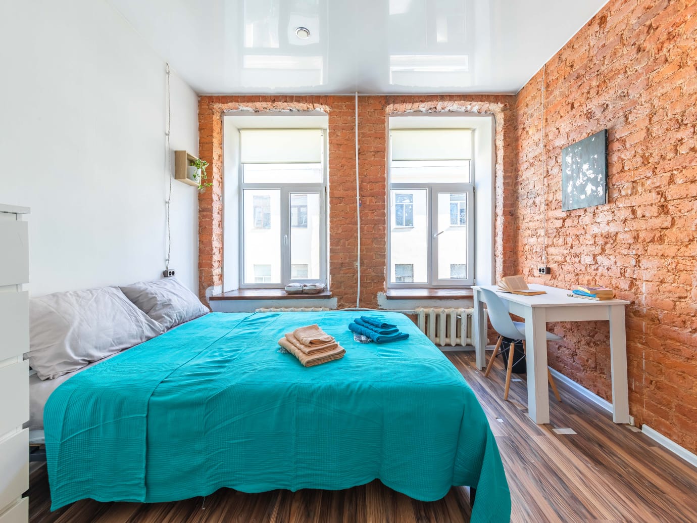 Семейный номер с общей ванной комнатой