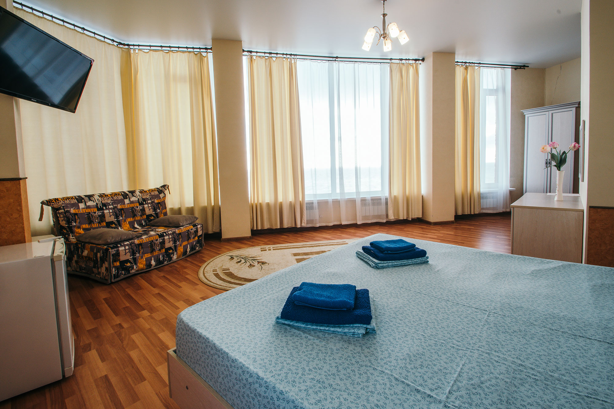 Трехместный номер с видом на море