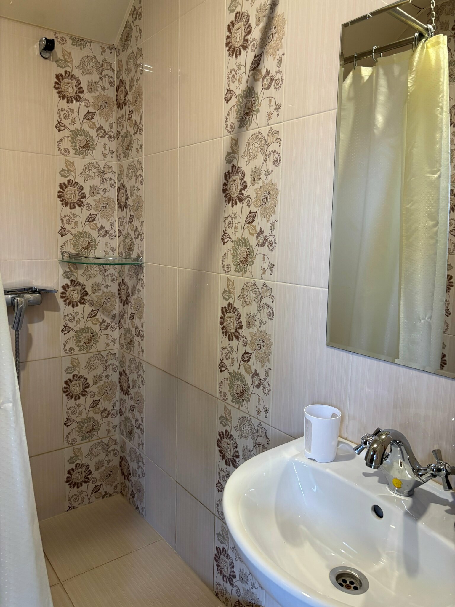 Трехместный номер и кресло-кровать