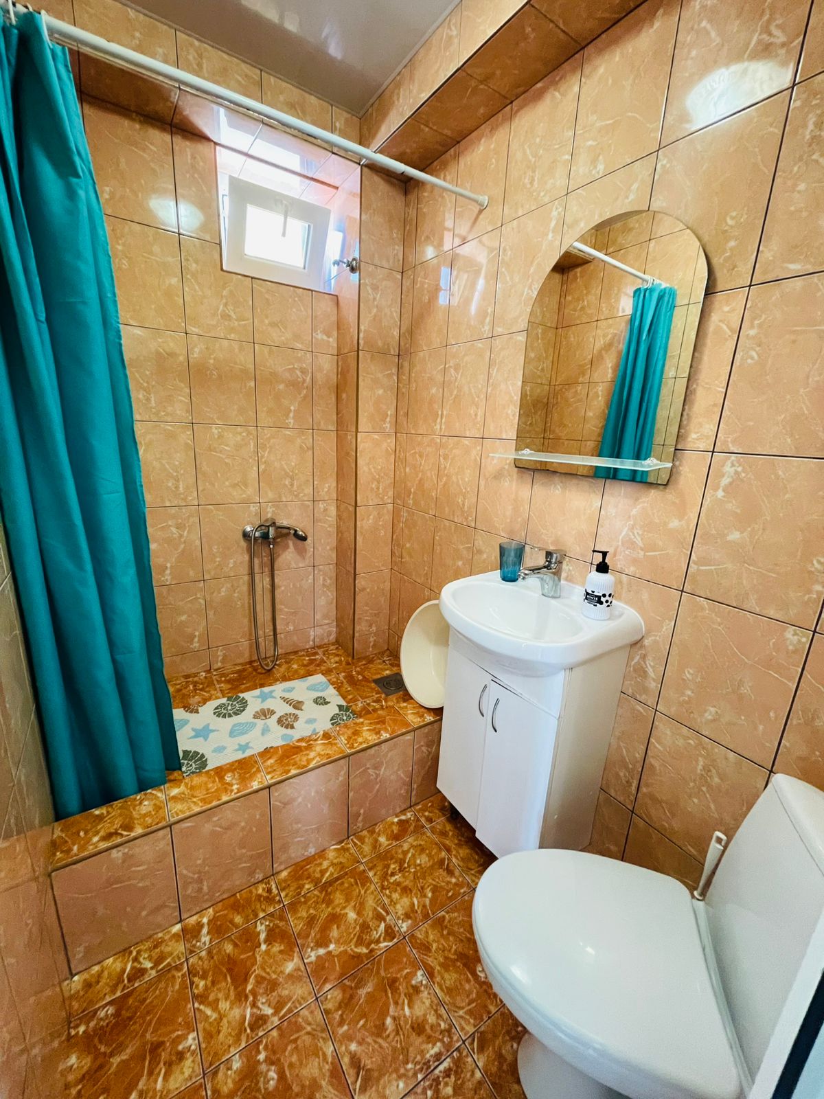 Четырехместный номер с балконом