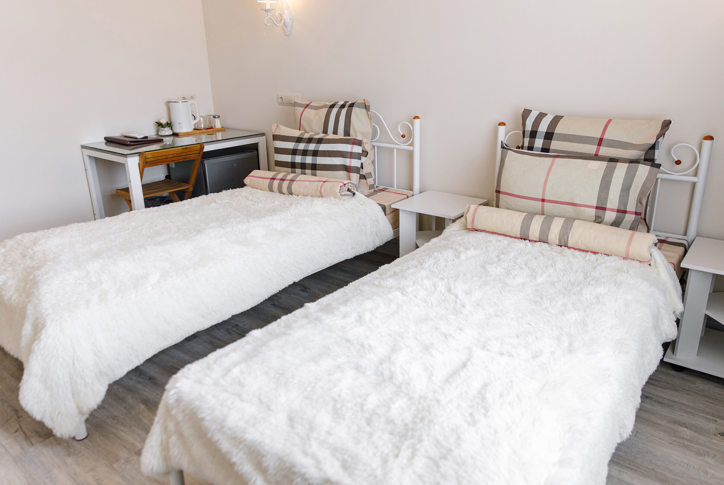 Двухместный номер с 2 отдельными кроватями и душем