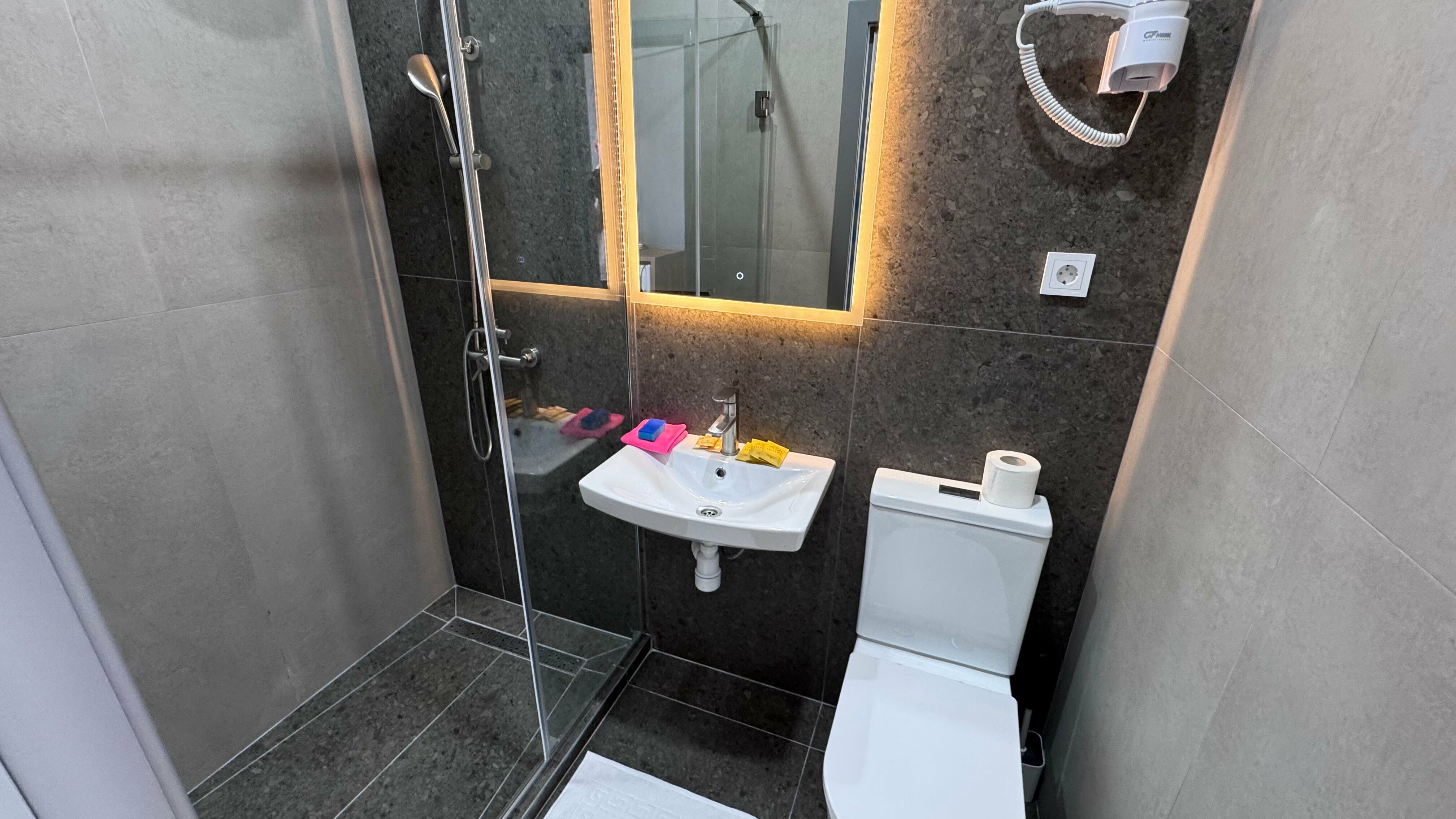 Комфорт с двориком( 2+2 дети)