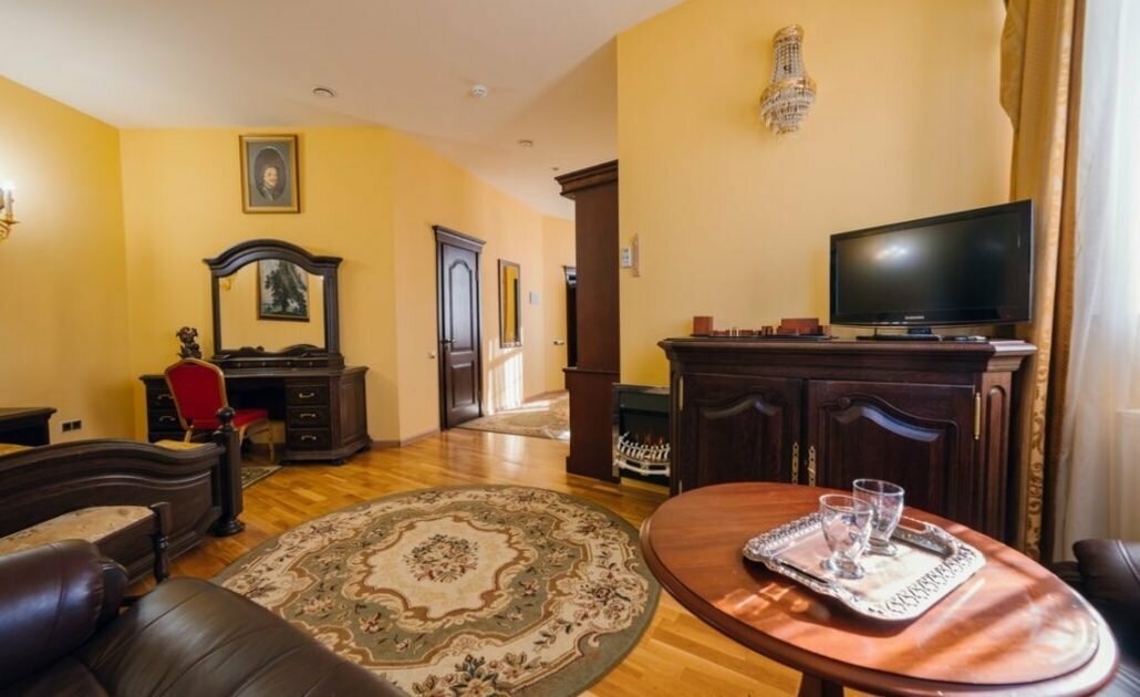 Люкс  с джакузи «Князь Меньшиков». №2