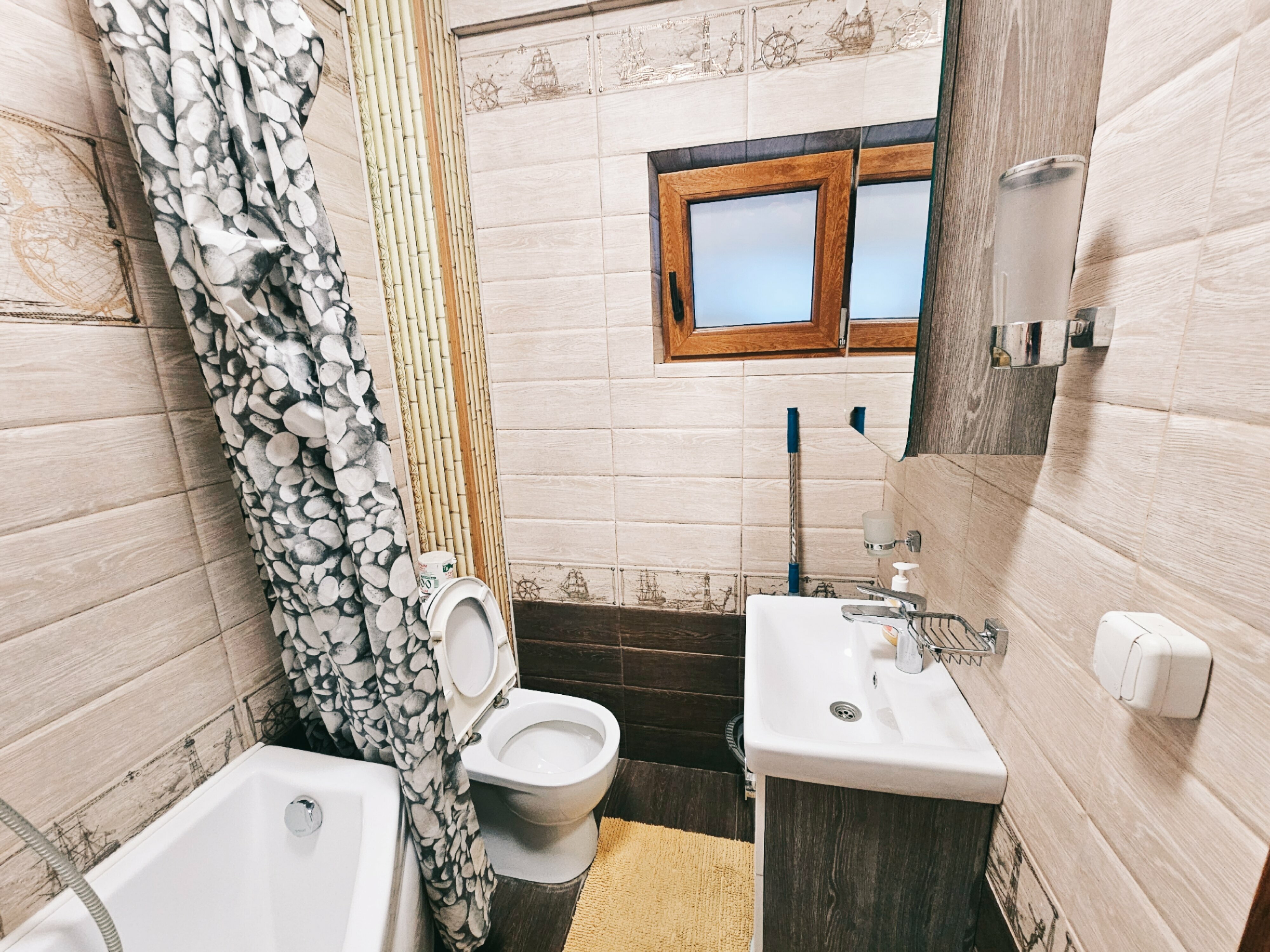 Семейный номер с видом на море