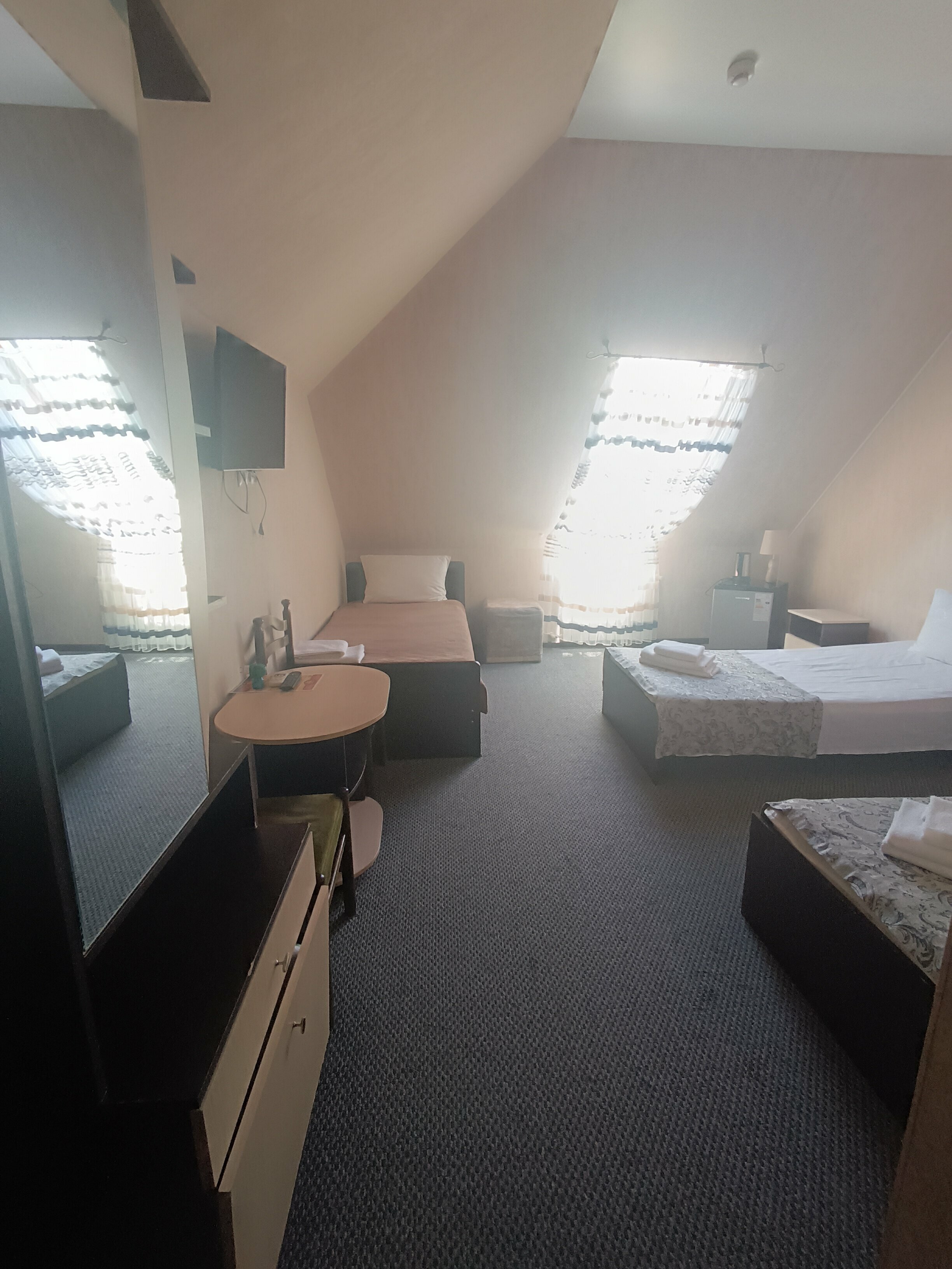 Трехместный номер с тремя кроватями