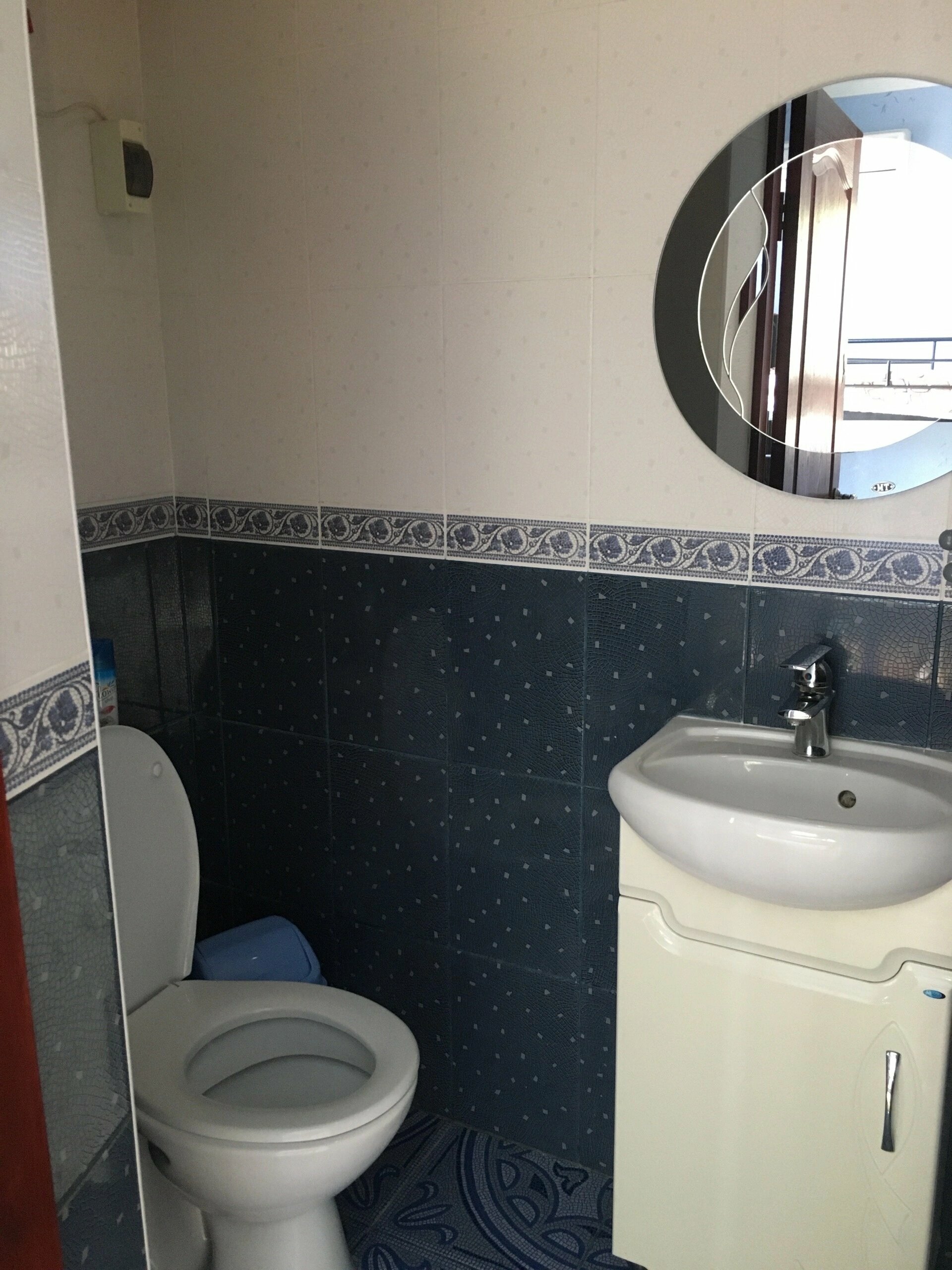 Cемейный номер с собственной ванной комнатой