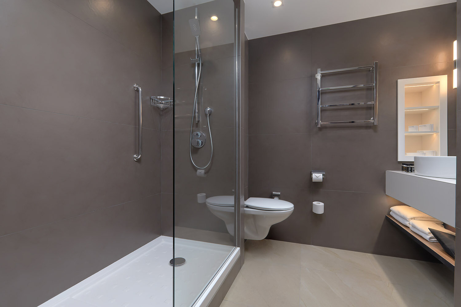 Deluxe Superior room