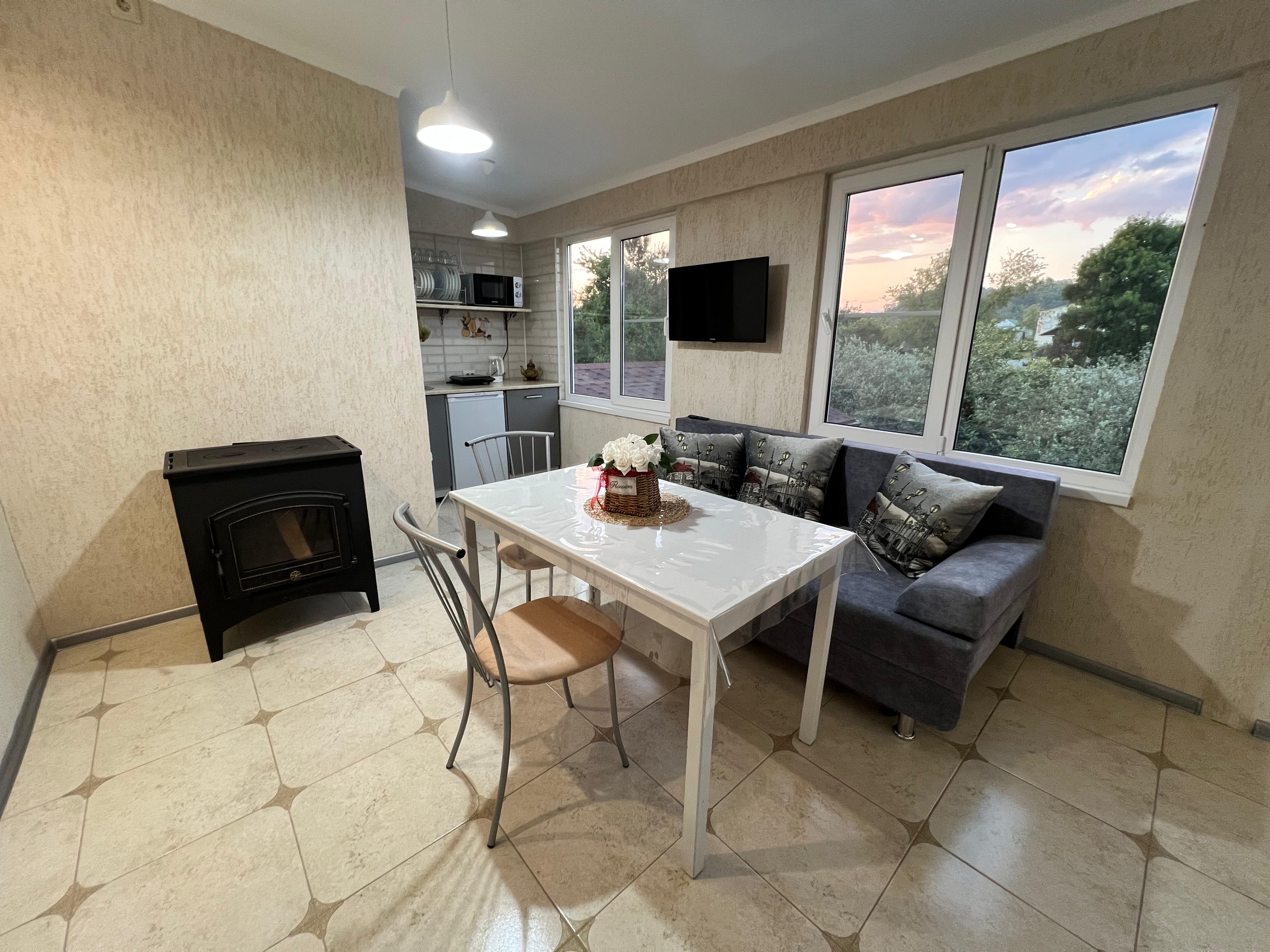 Шестиместный апарт на втором этаже