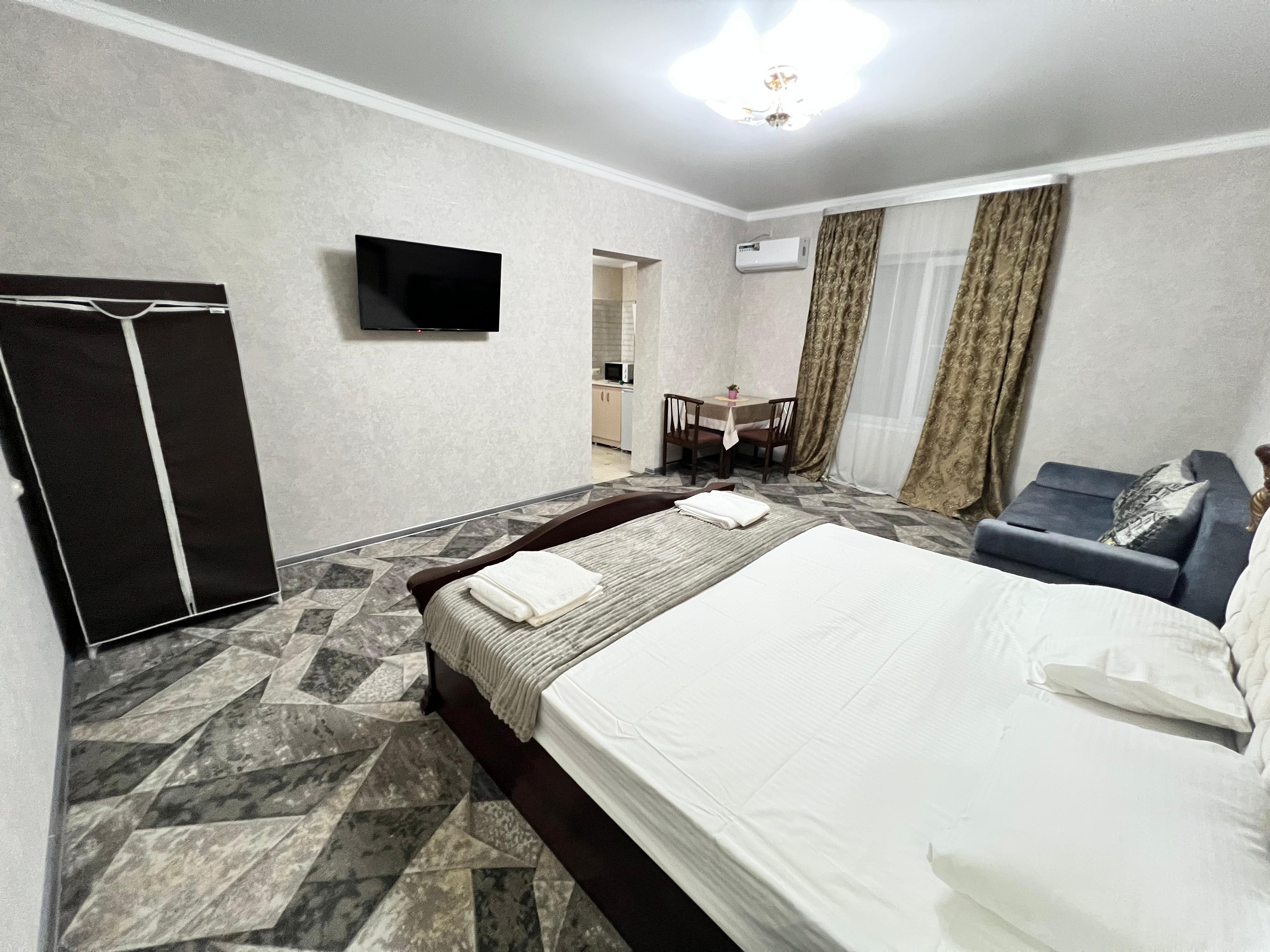 Четырехместный апарт на втором этаже