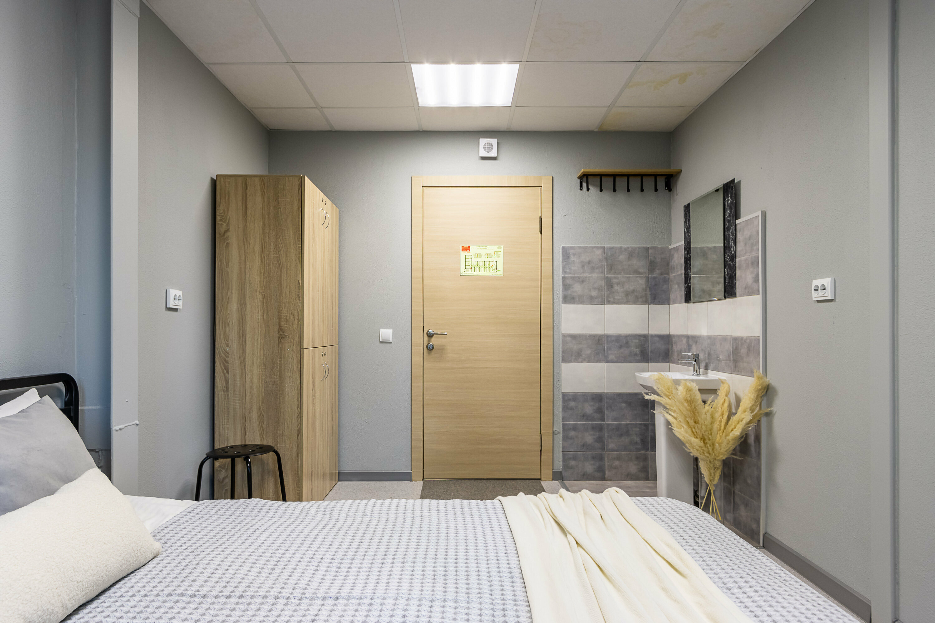 Стандартный номер с общей ванной комнатой