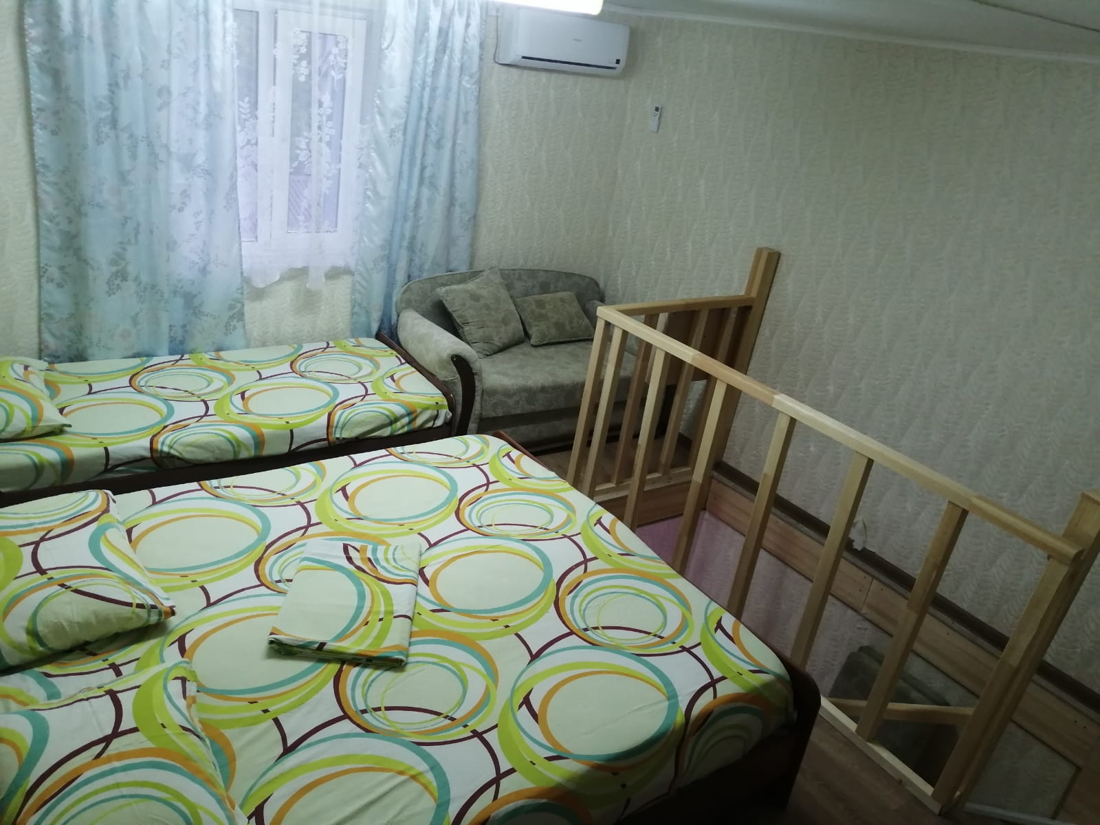 Двухуровневый четырехместный номер