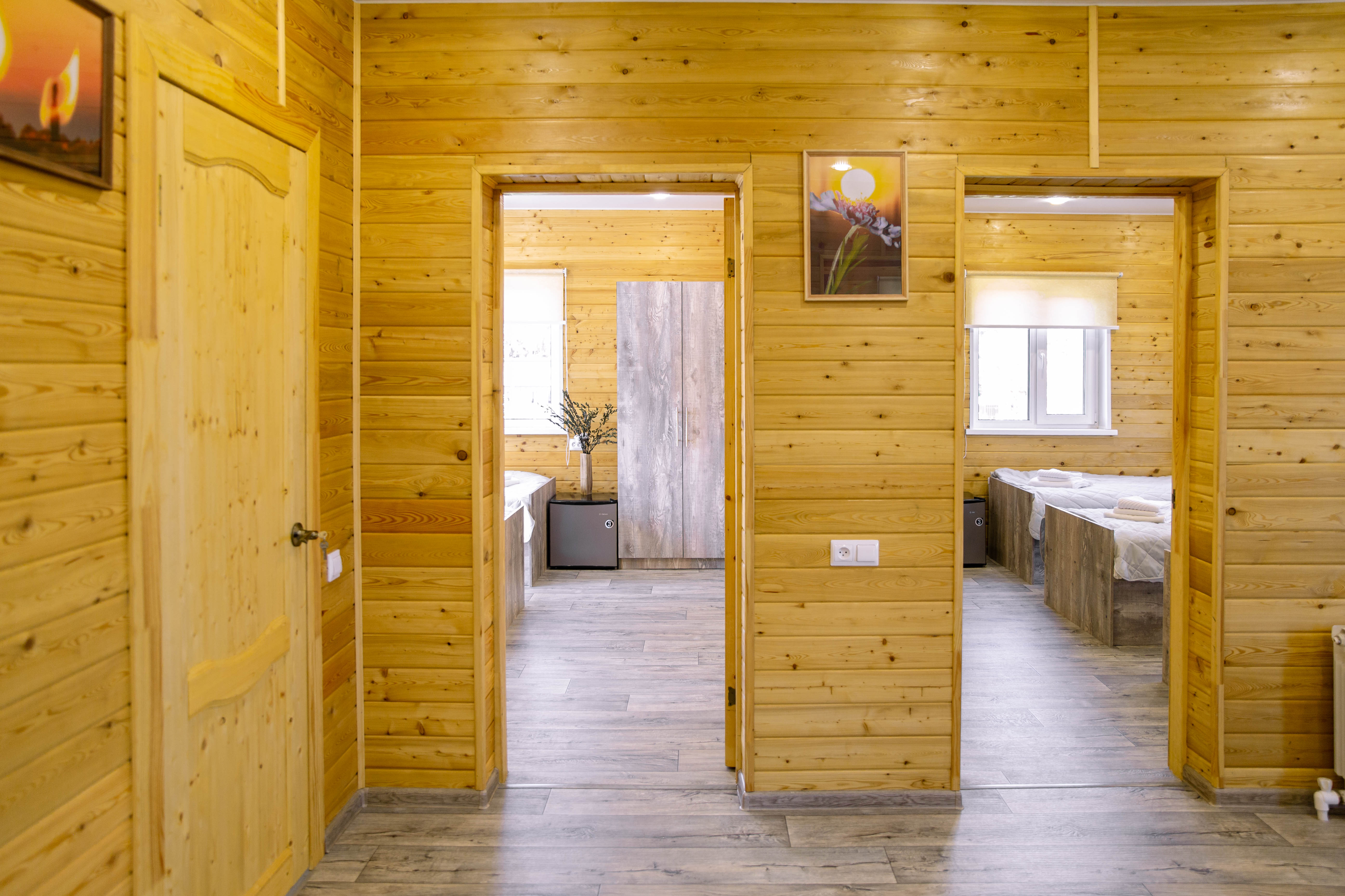 Коттедж 2 этажный с  6 спальнями