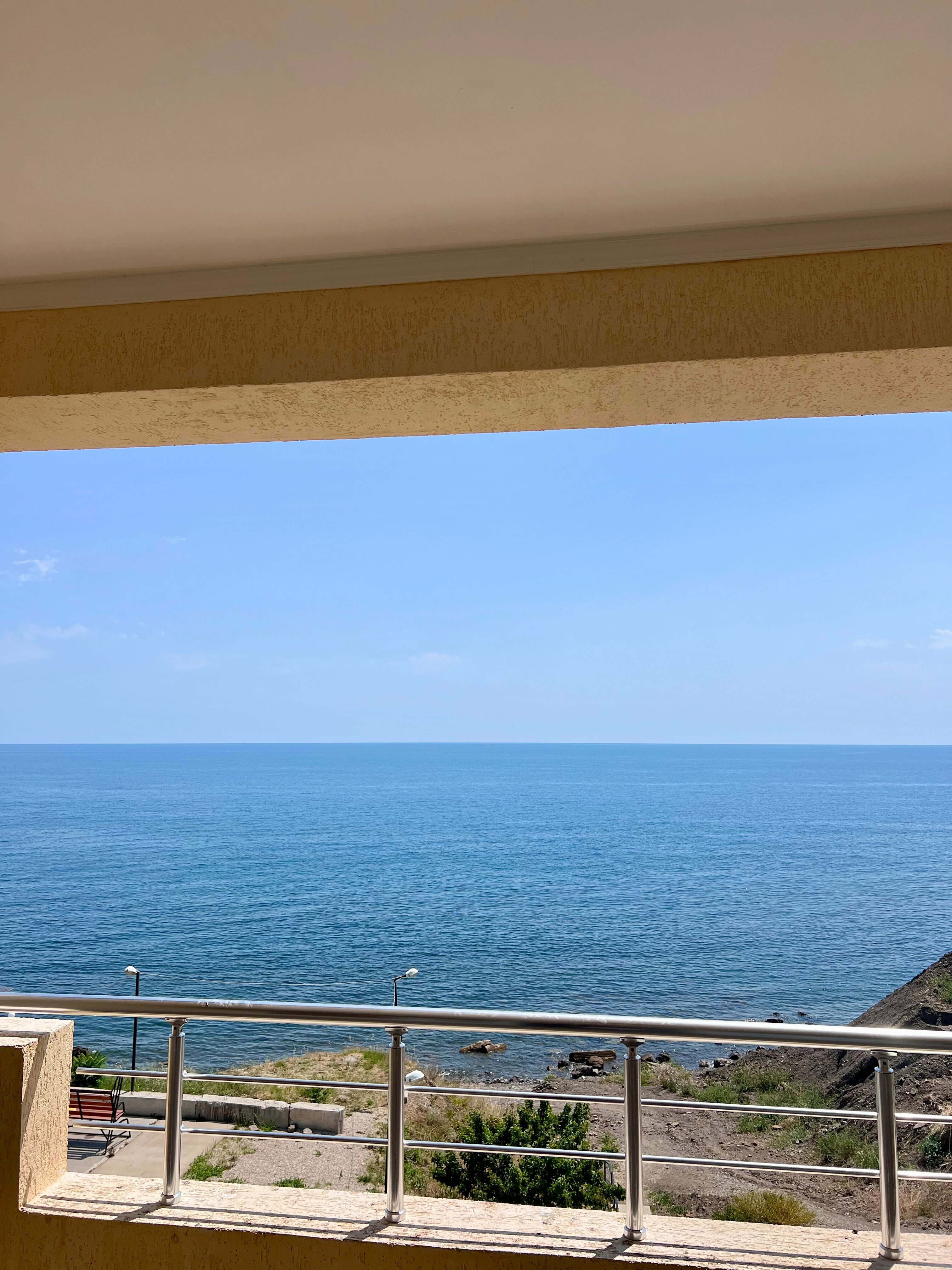 Улучшенный трехместный номер с видом на море