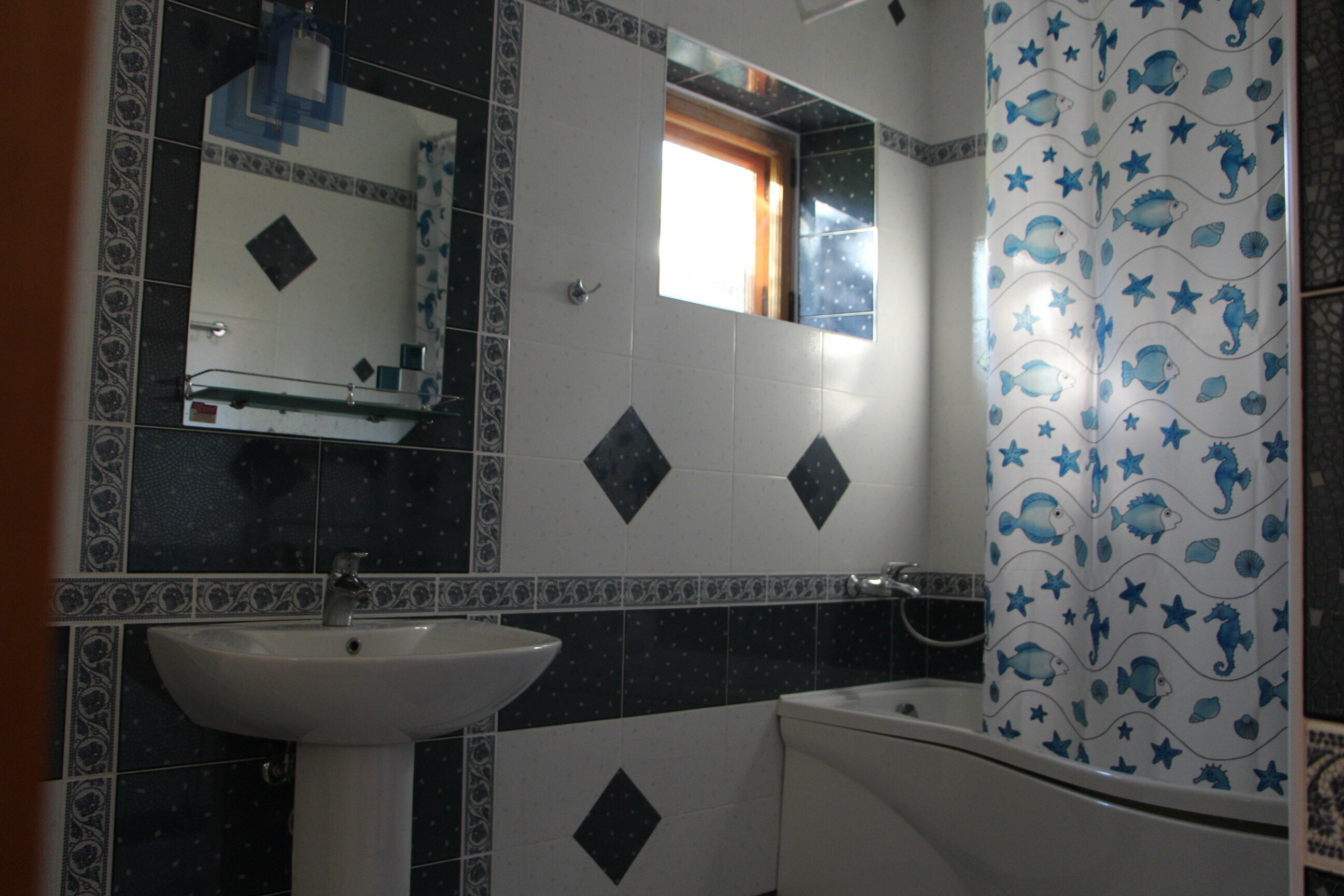 Общий номер для мужчин с 6 кроватями