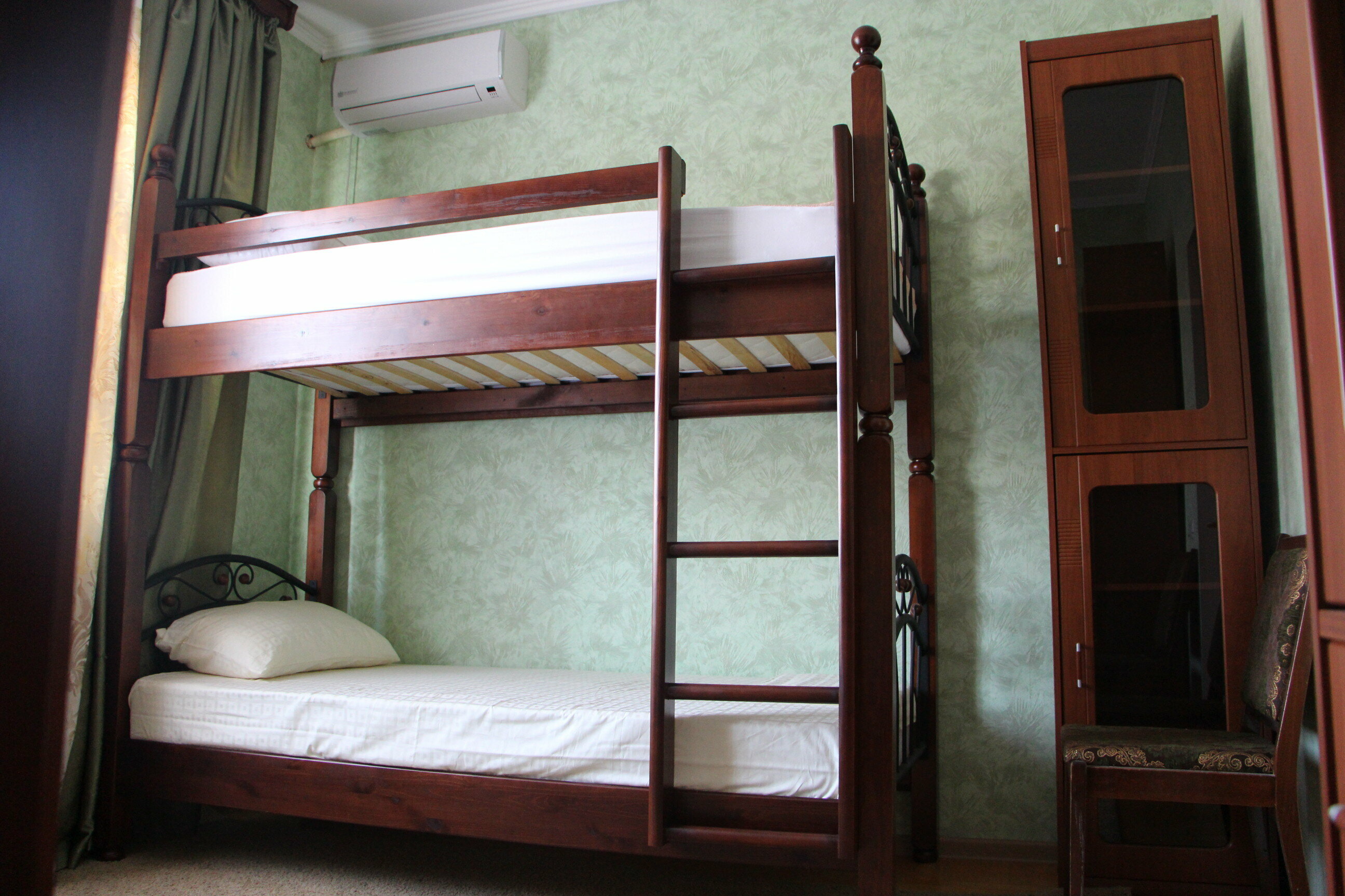 Общий номер для женщин с 4 кроватями