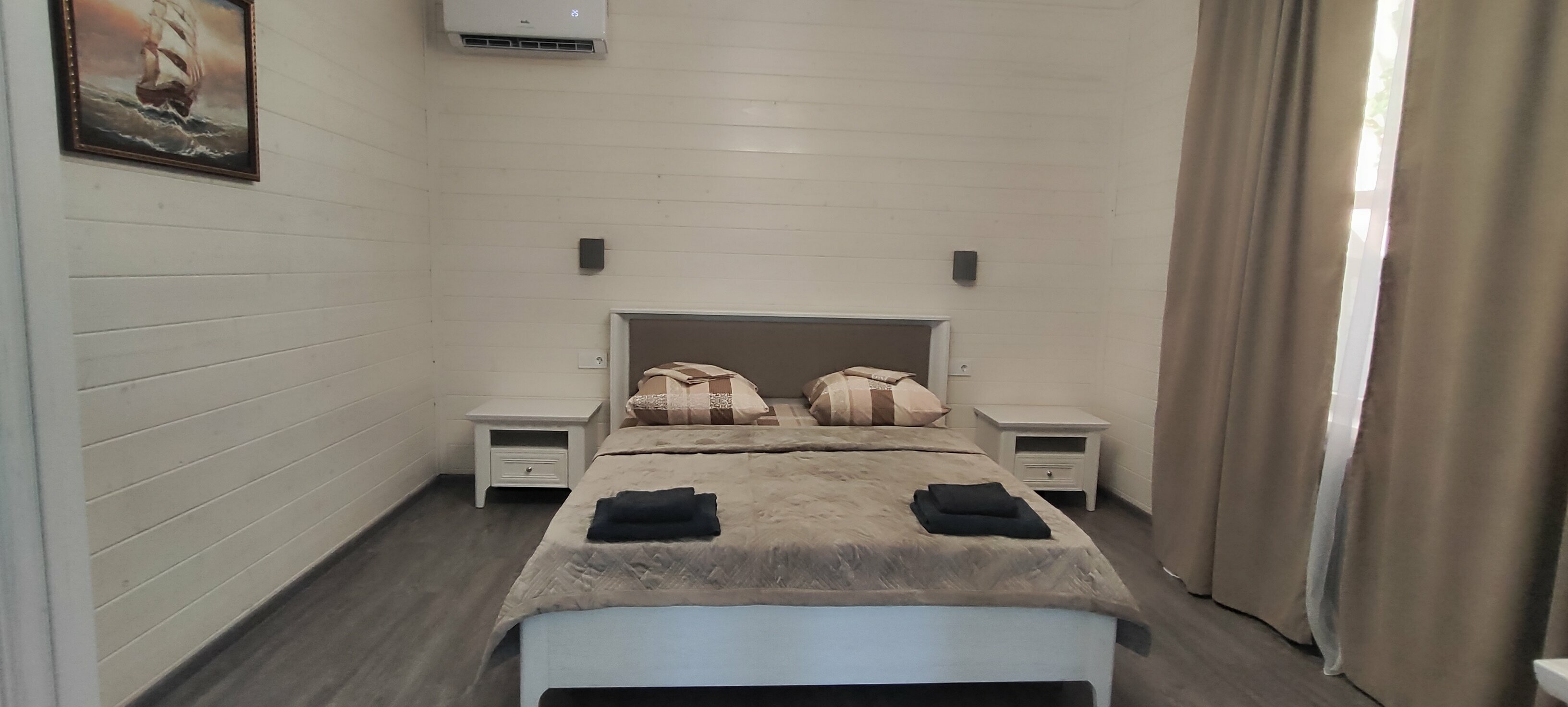 Дом-дуплекс с двумя апартаментами.