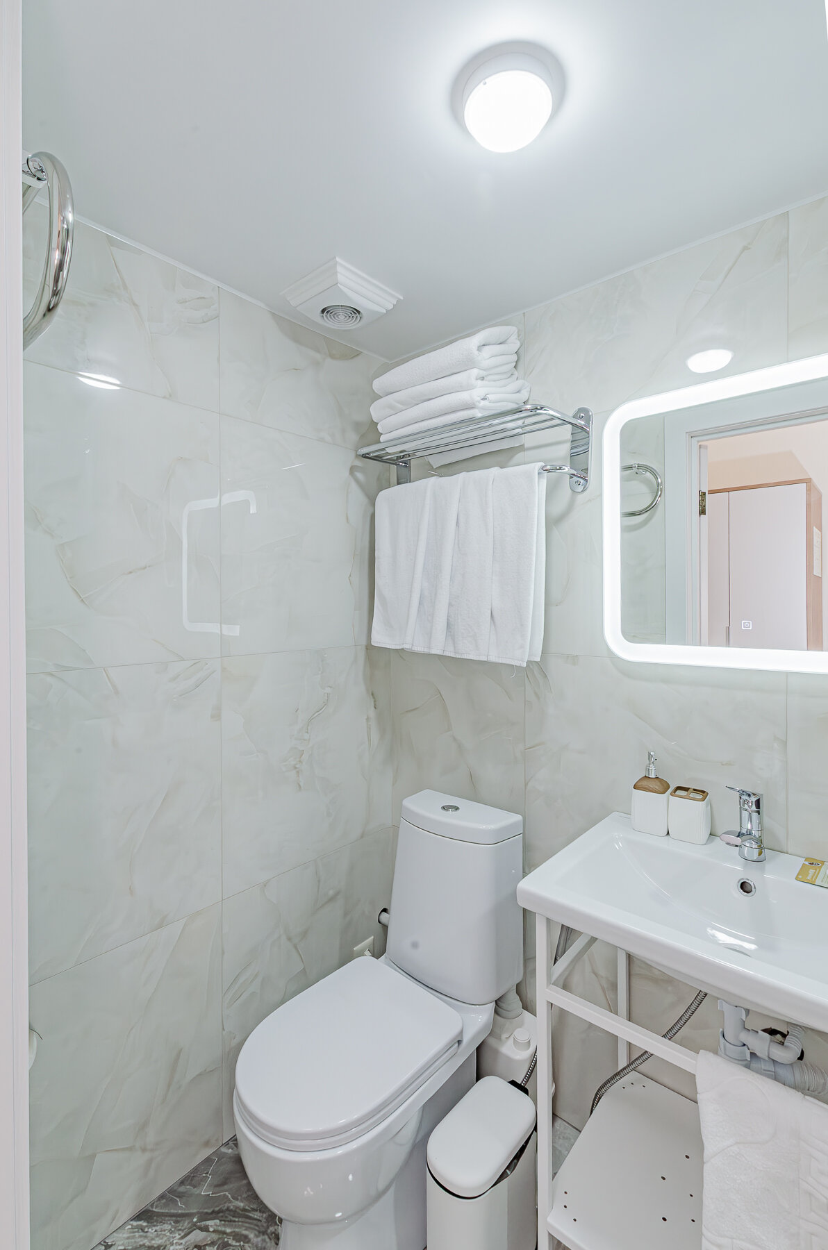 Двухуровневый номер-студия