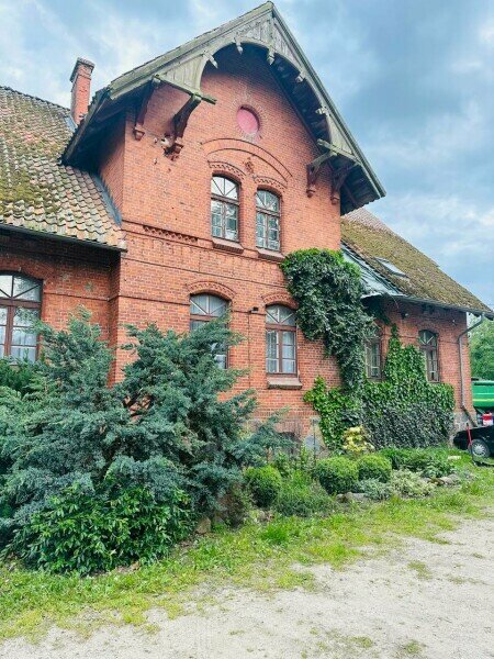 Двухместный номер с 2 отдельными кроватями и общей ванной комнатой