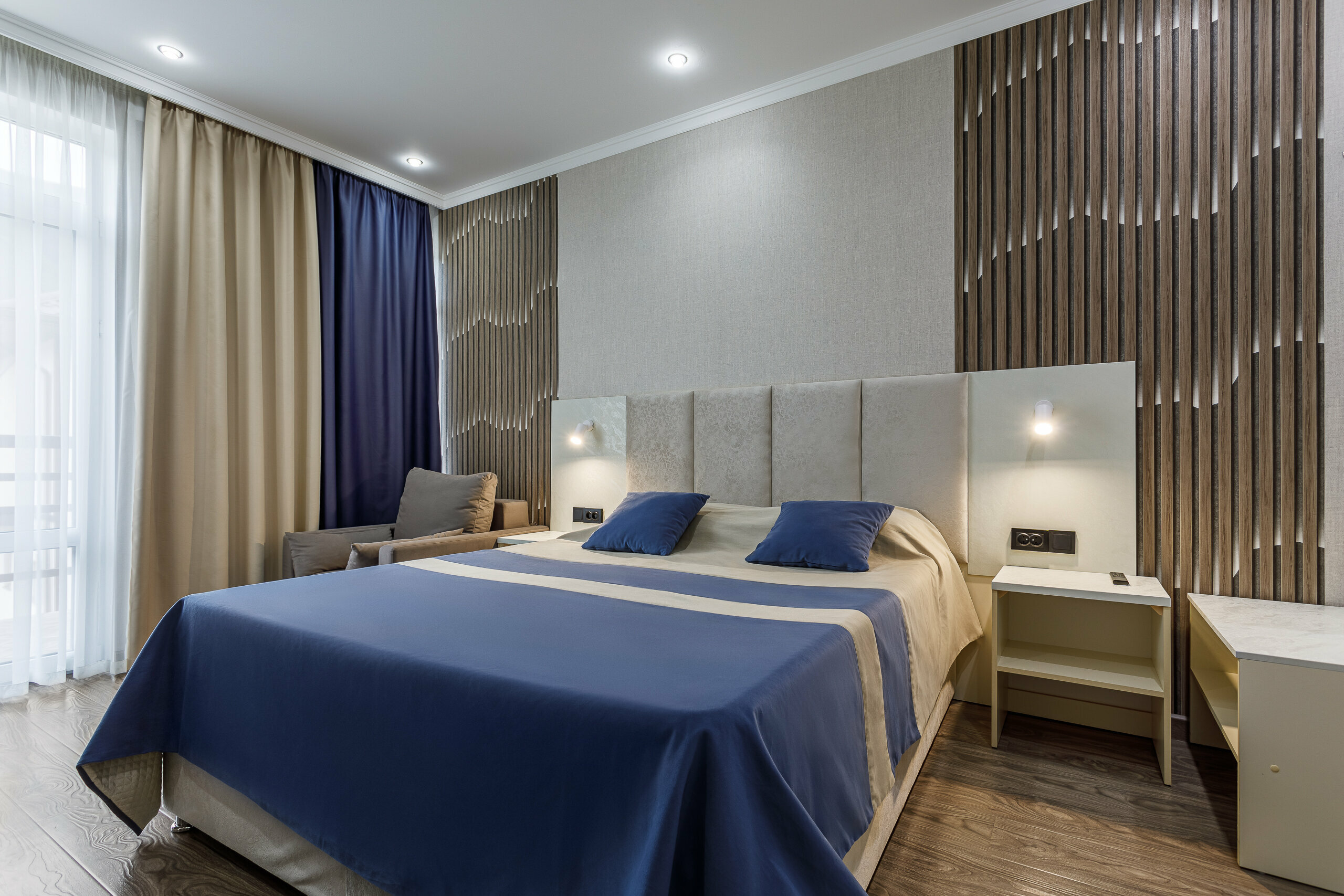 Трехместный номер "Комфорт" с видом на горы