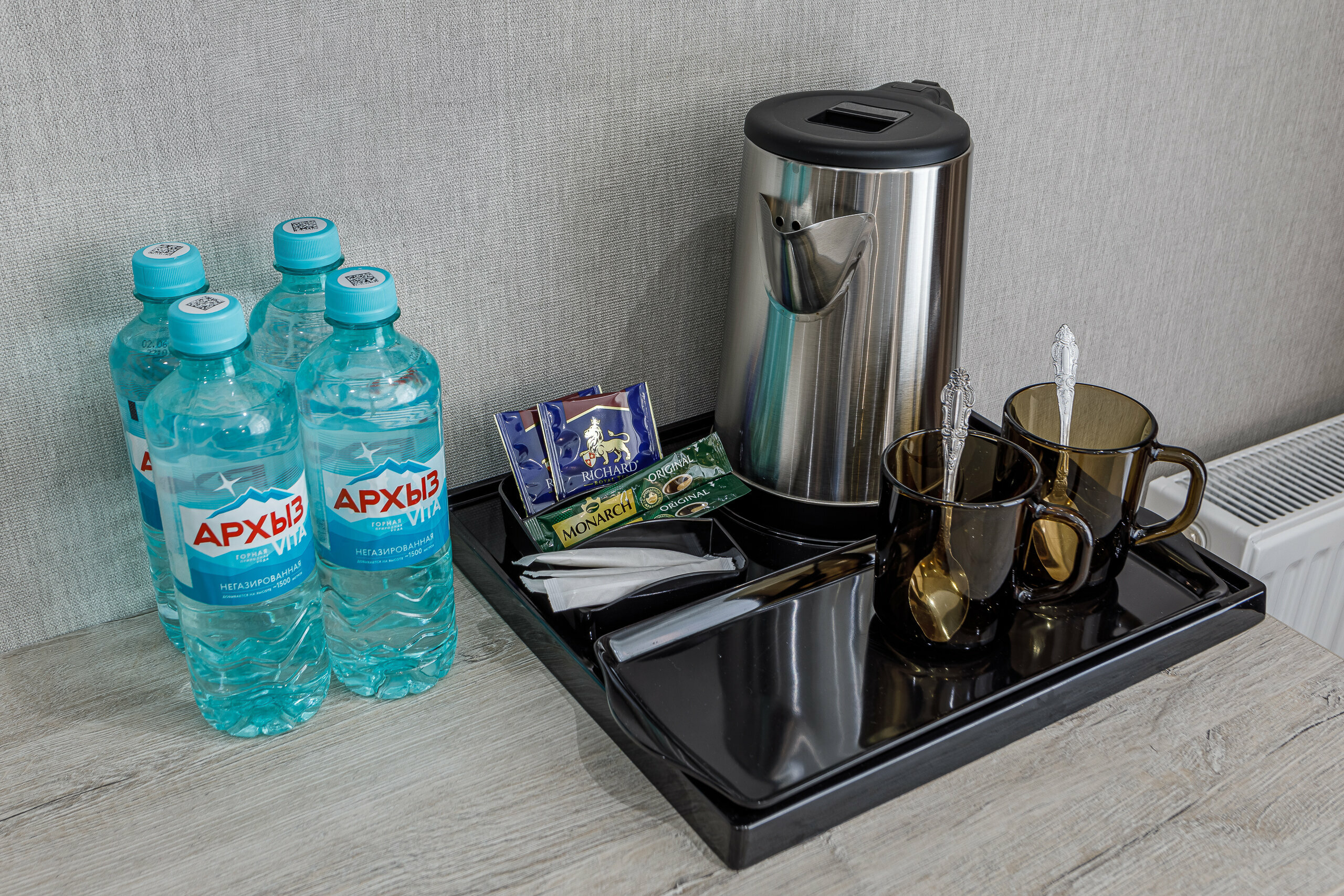 Трехместный номер "Комфорт" с видом на горы