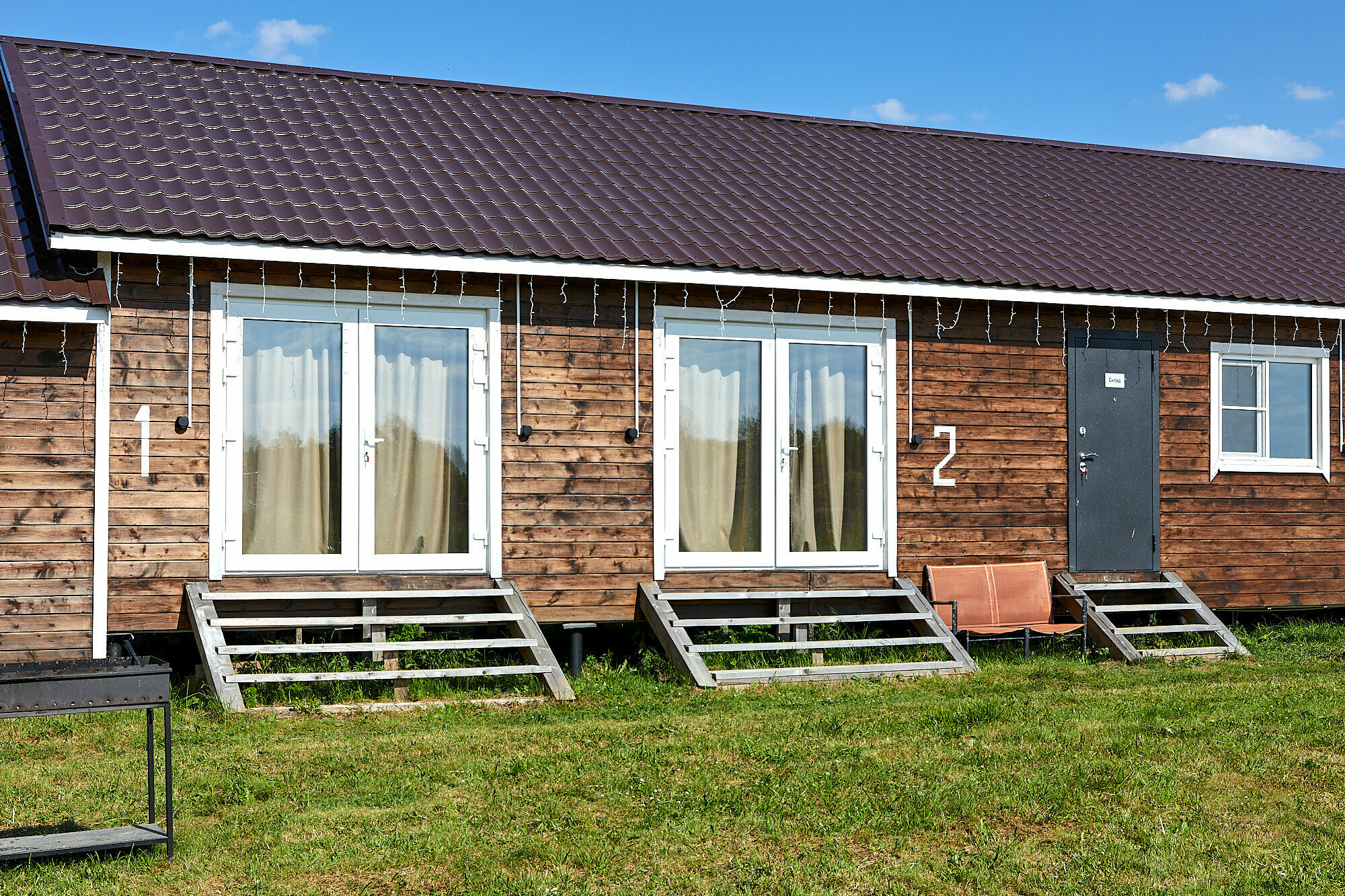 Апартаменты с 2 отдельными кроватями, панорамным окном, душем, туалетом и кухней