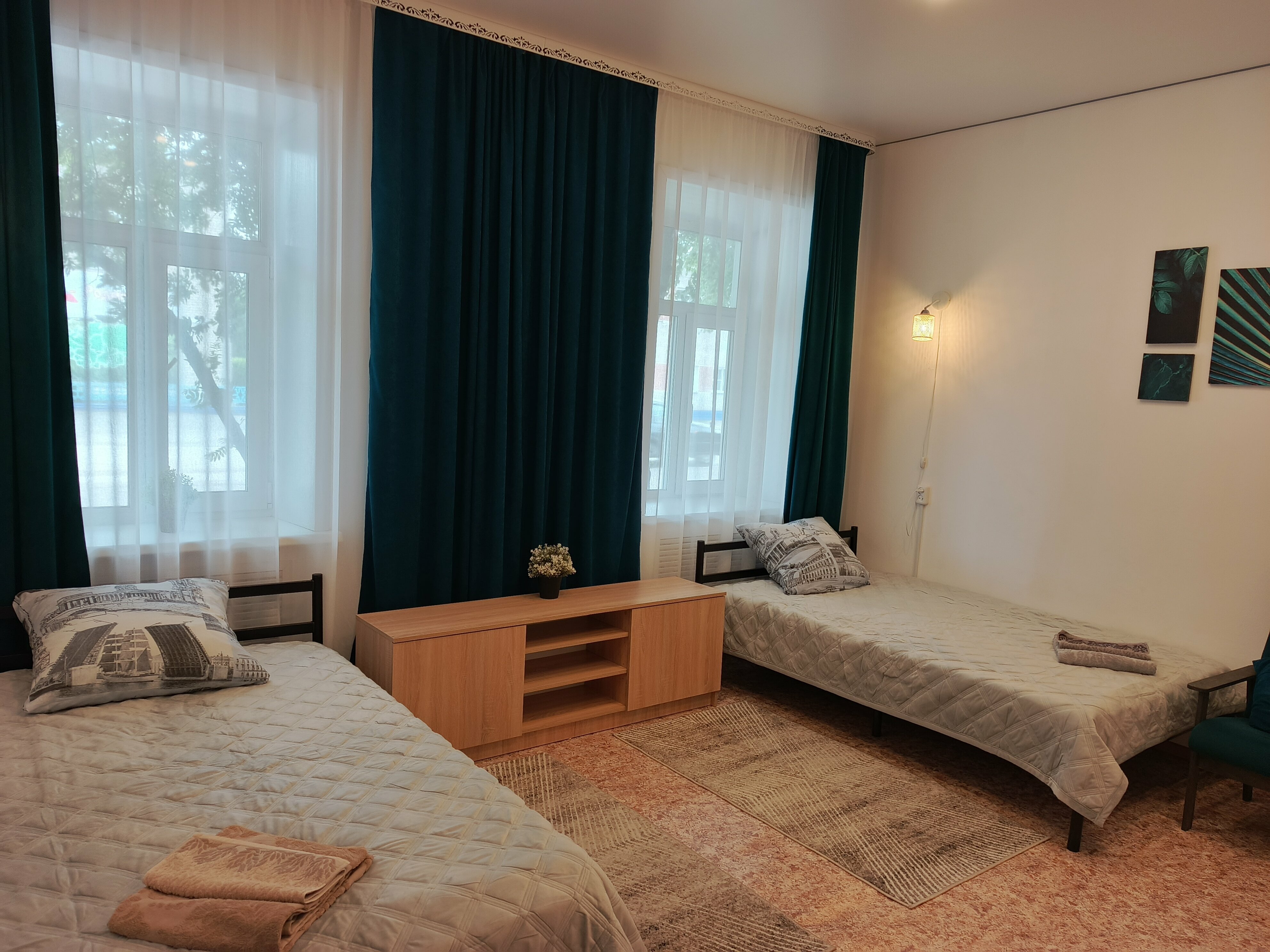 Двухместный номер с 2 отдельными кроватями и душем