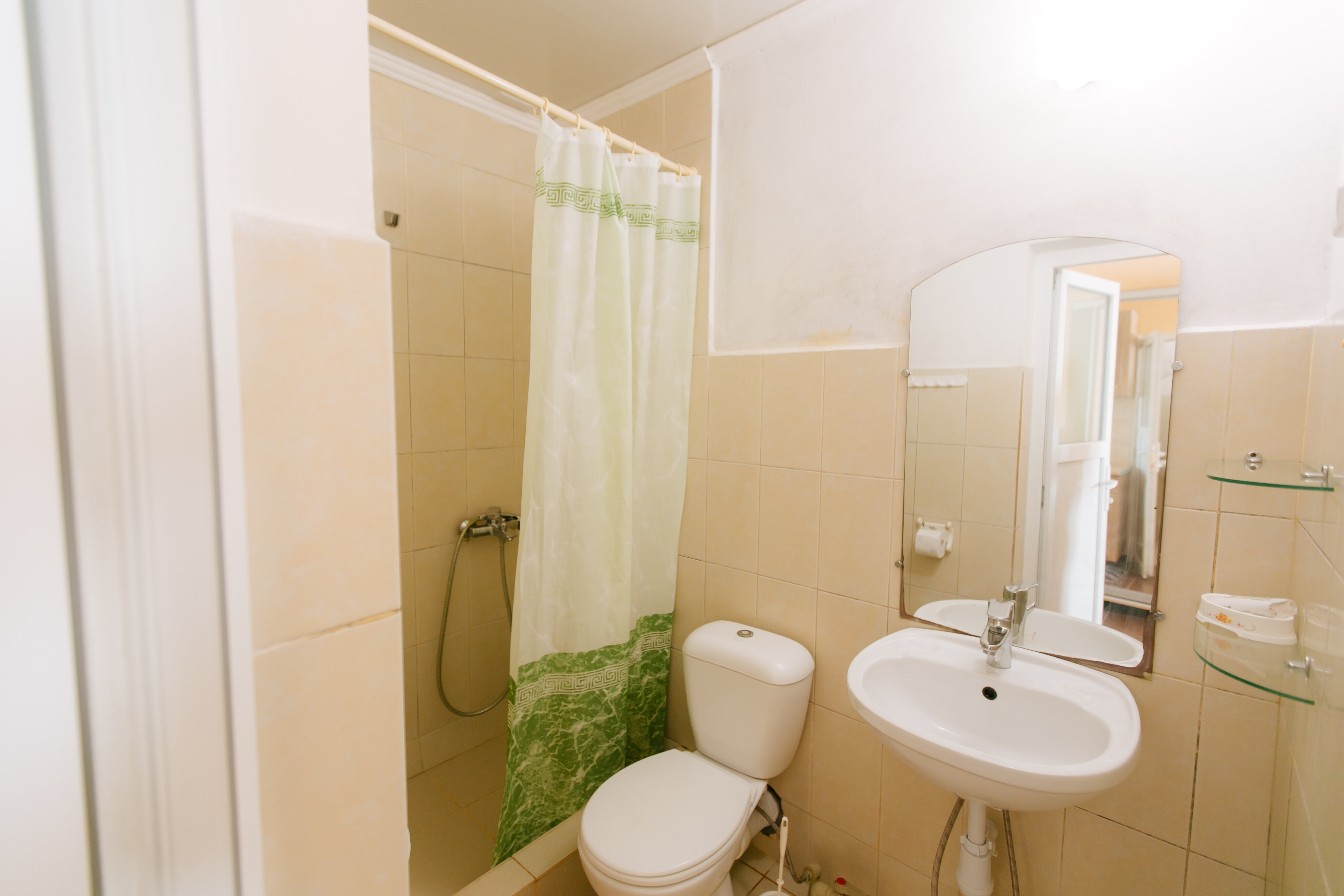 четырехместный номер с кухней и восточной беседкой