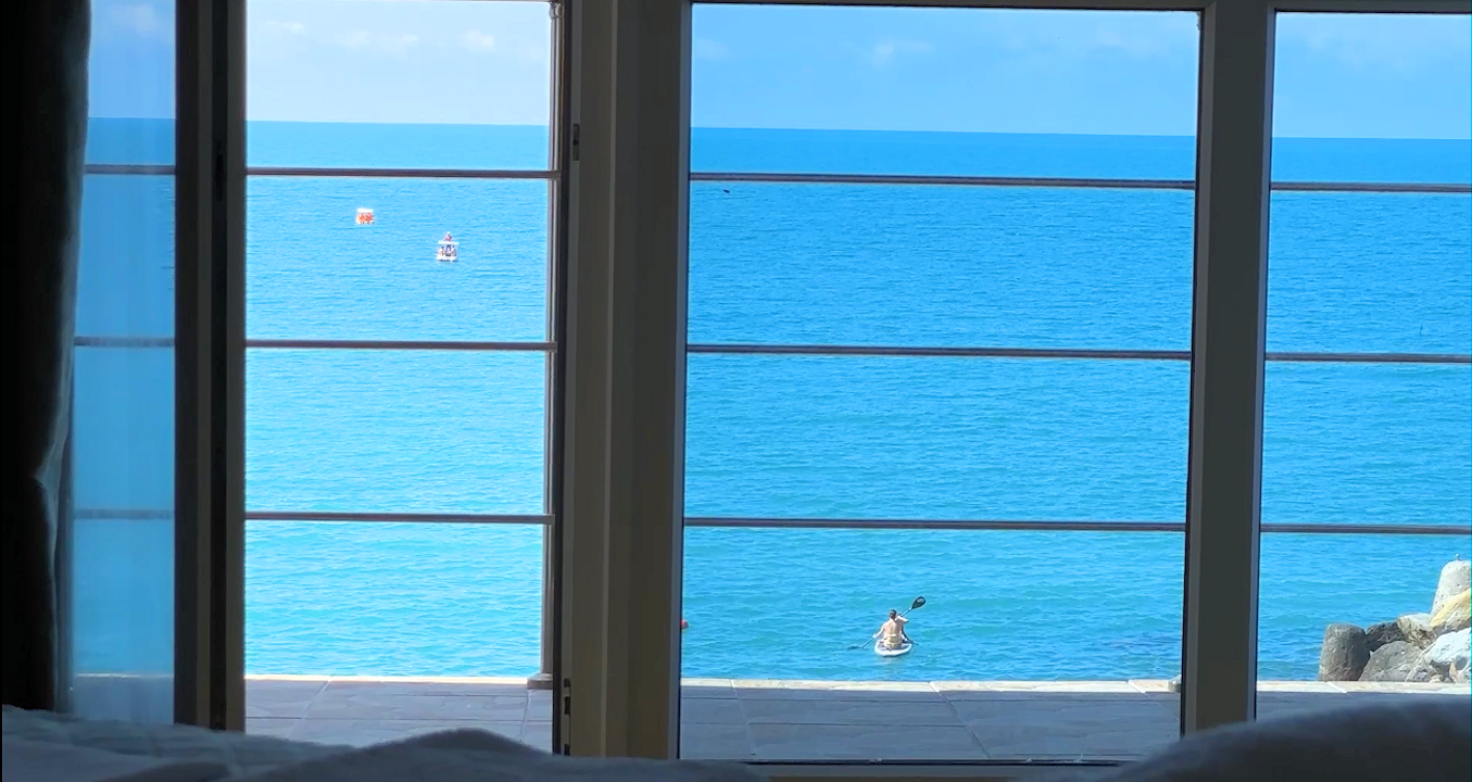 Люкс с видом на море