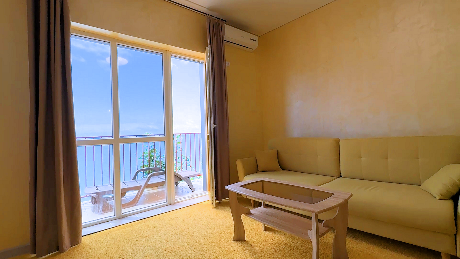 Номер-студия с террасой