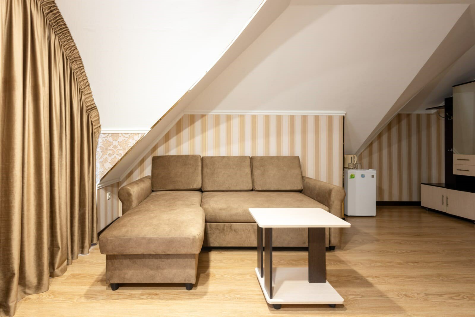 Люкс с балконом с видом на город