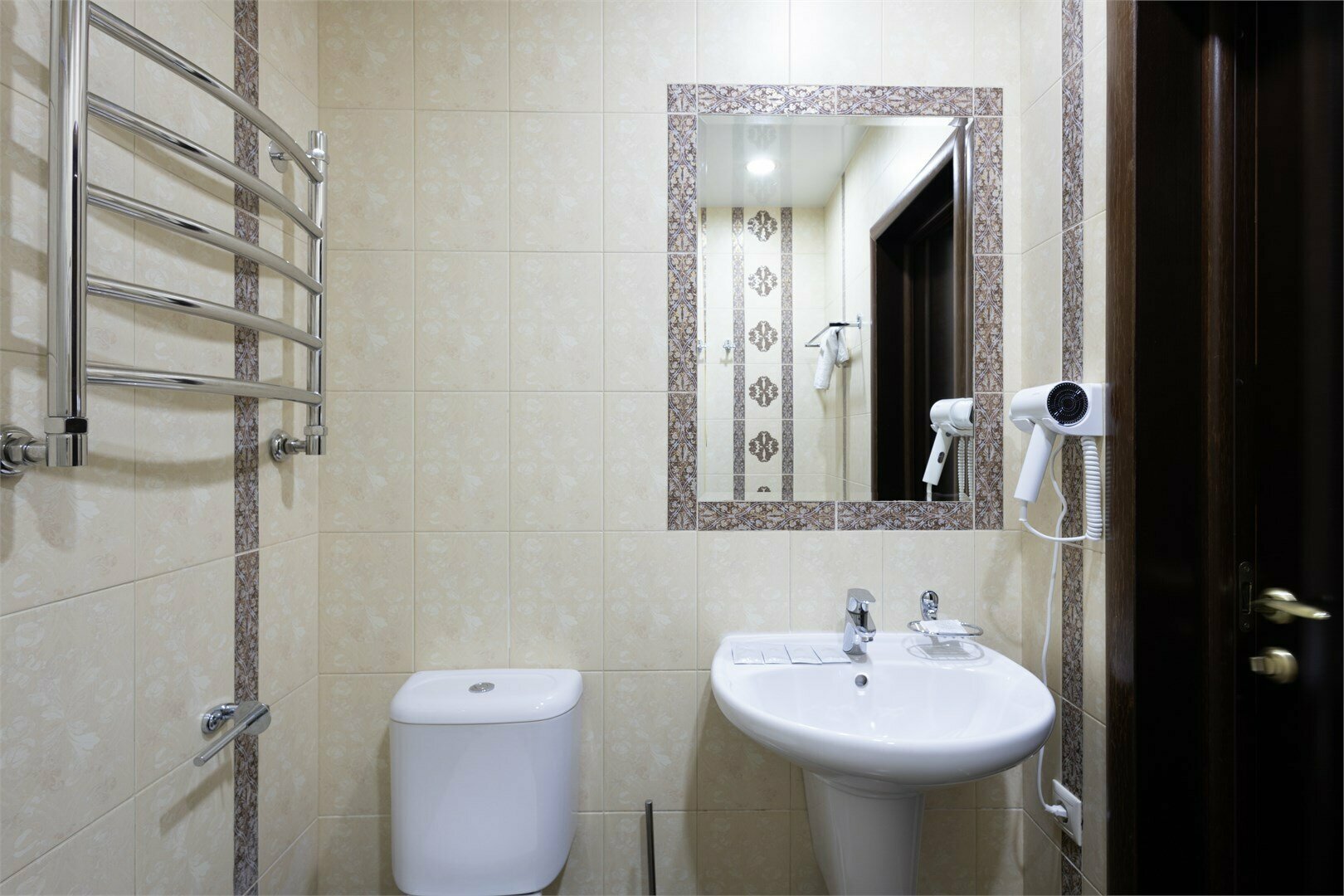 Семейный без балкона