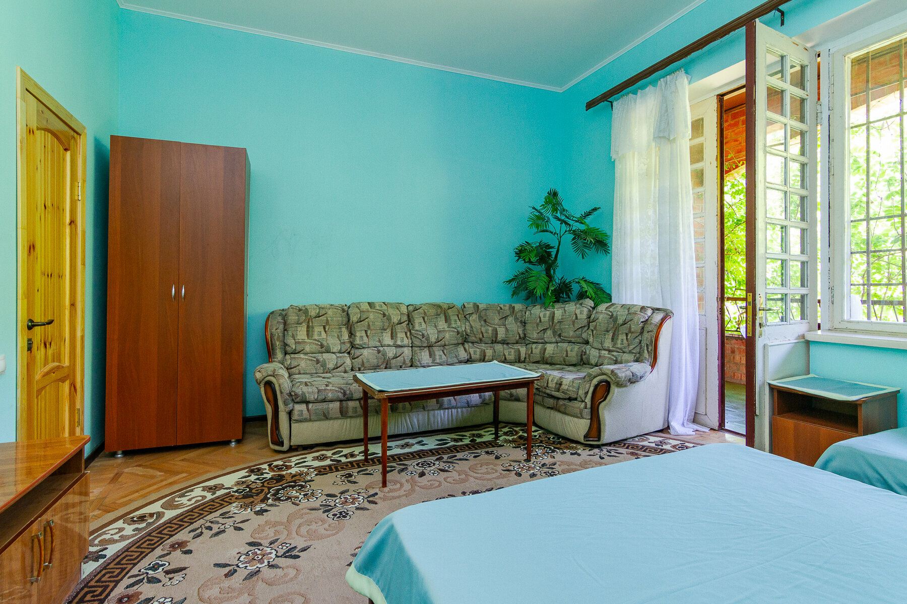 Четырехместный номер с балконом