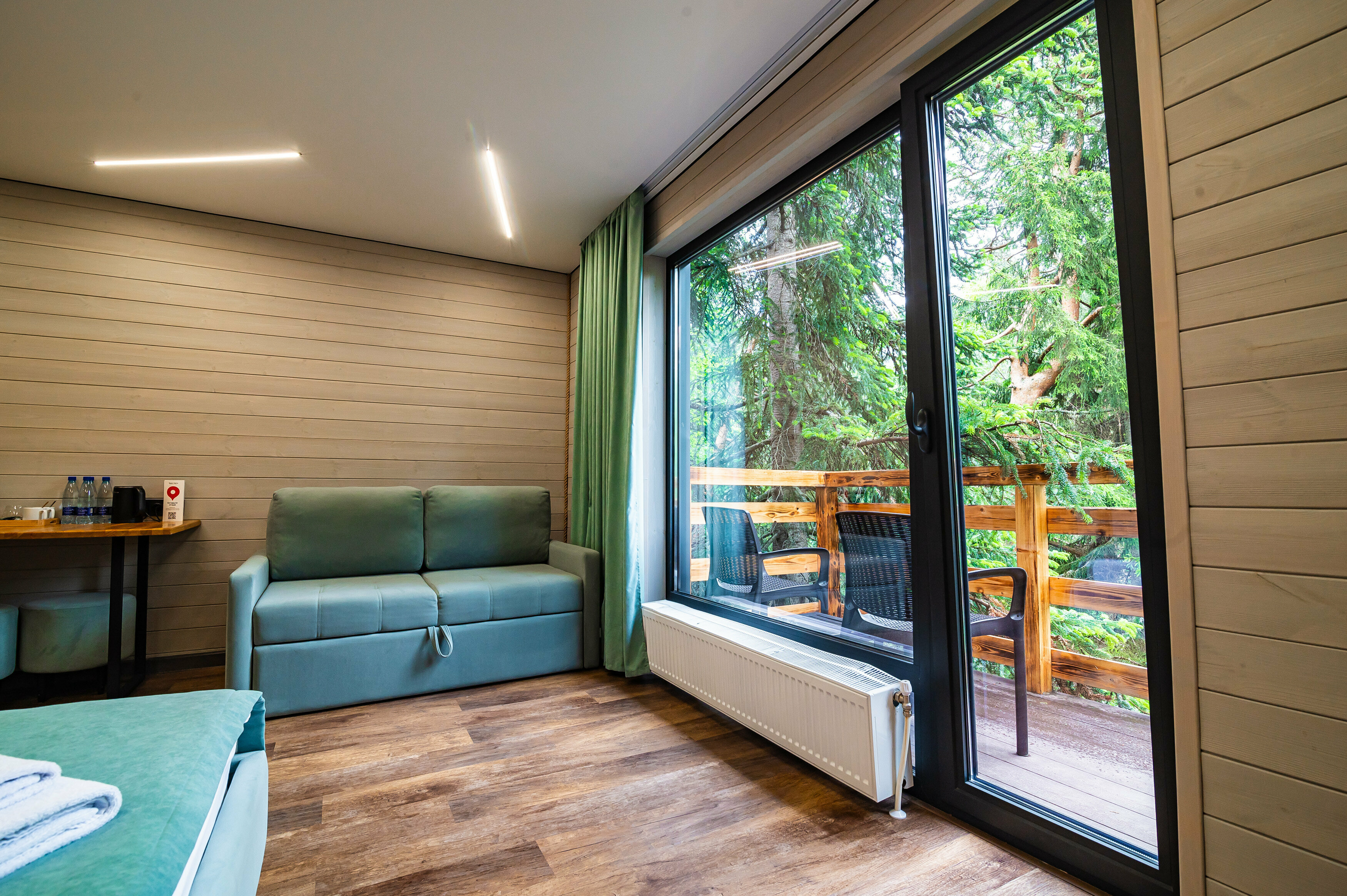 Четырехместный номер с видом на горы