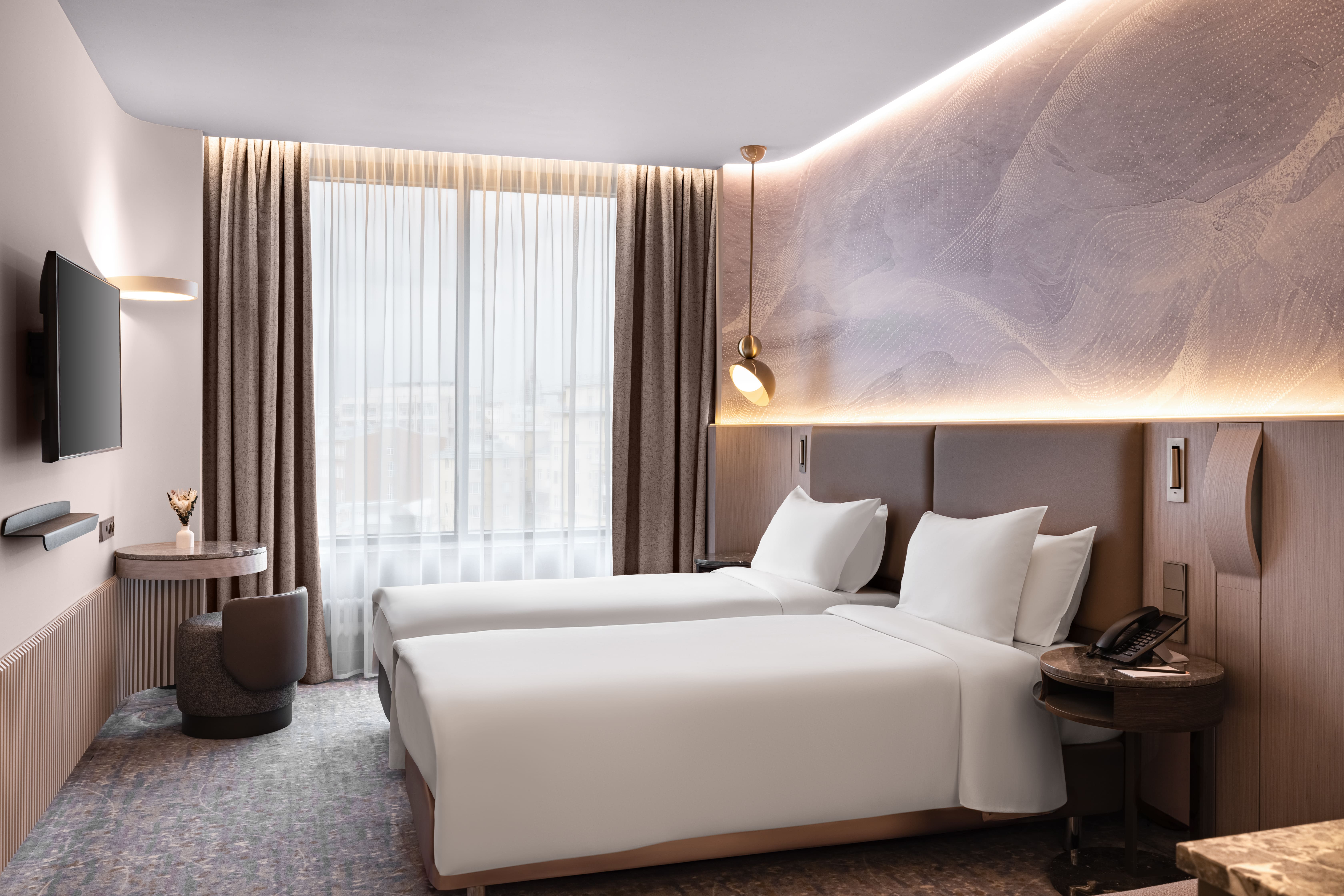 Улучшенный номер с видом на Арбат с двумя раздельными кроватями