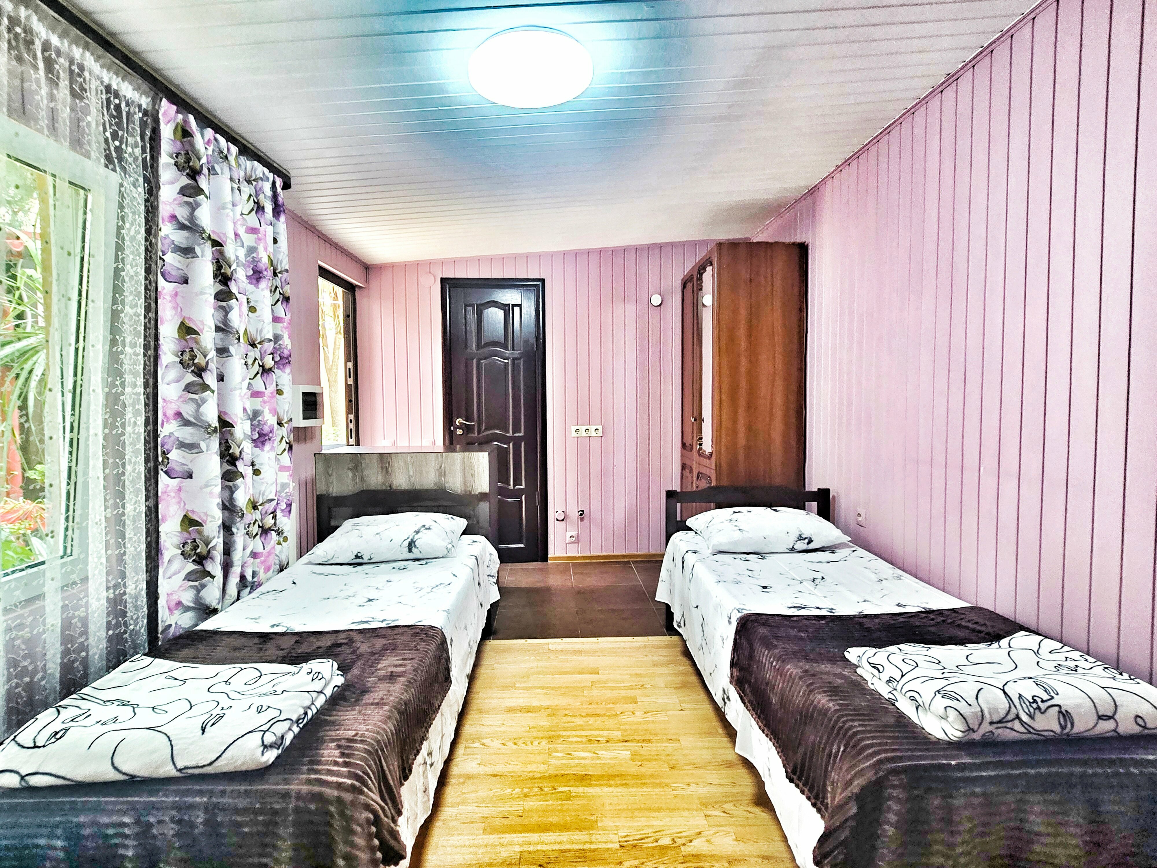 12. Стандарт на 2-4чел. с отдельным входом (1 этаж)