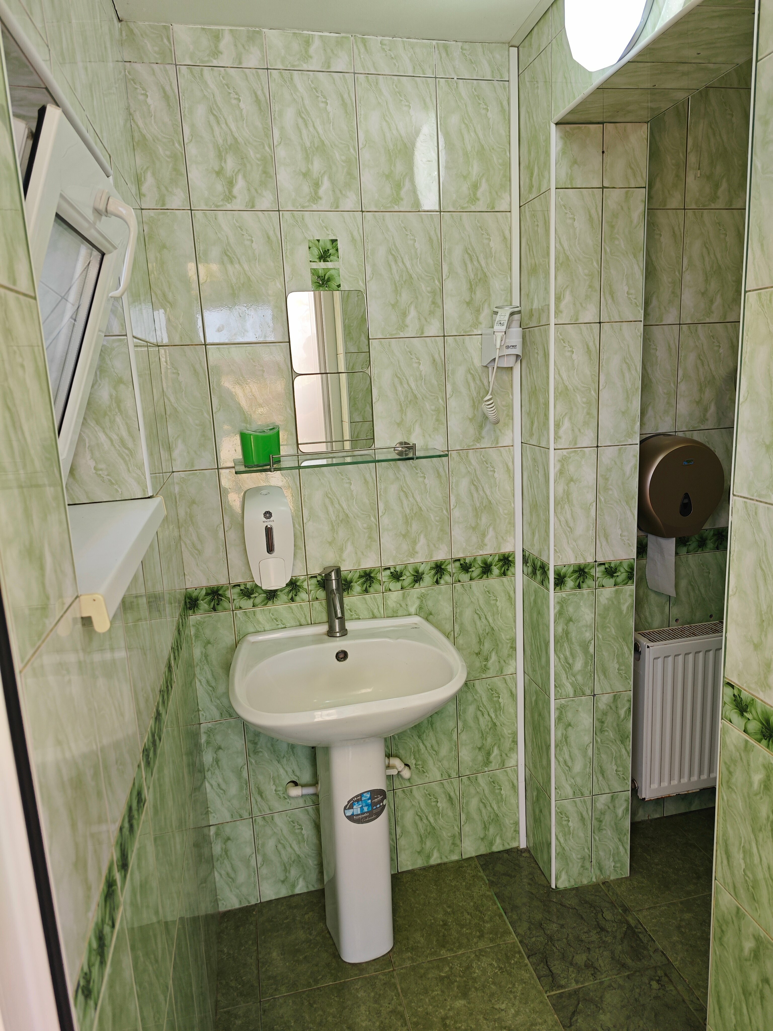 Двухместный номер с 1 кроватью и общей ванной комнатой