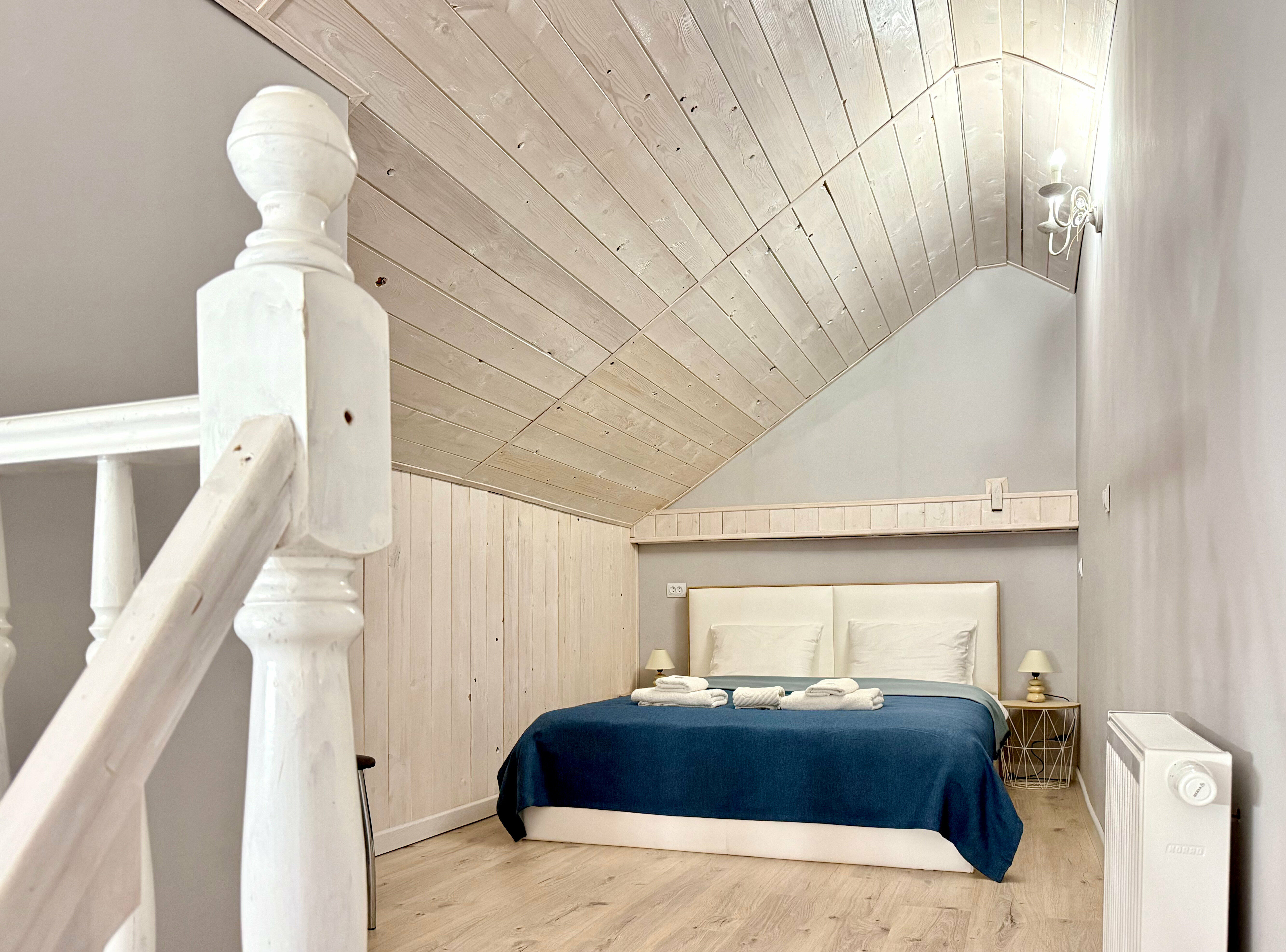 Двухуровневый четырехместный номер