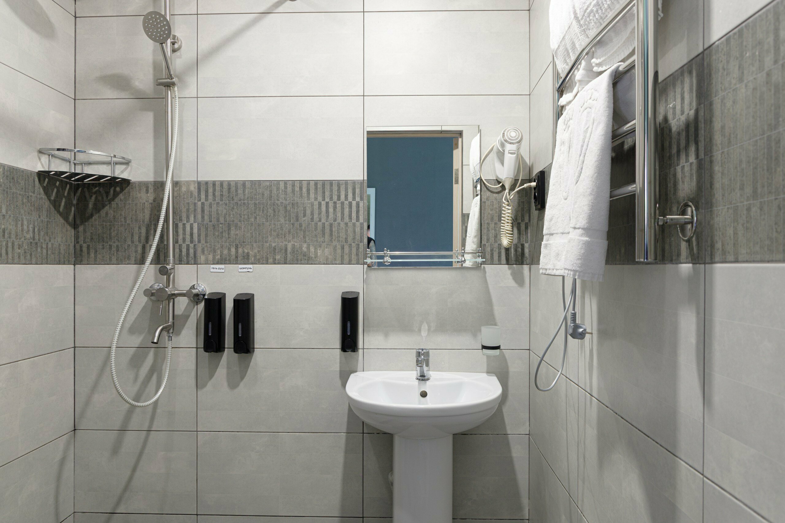 Делюкс с балконом , 2-х местный с двуспальным диваном.