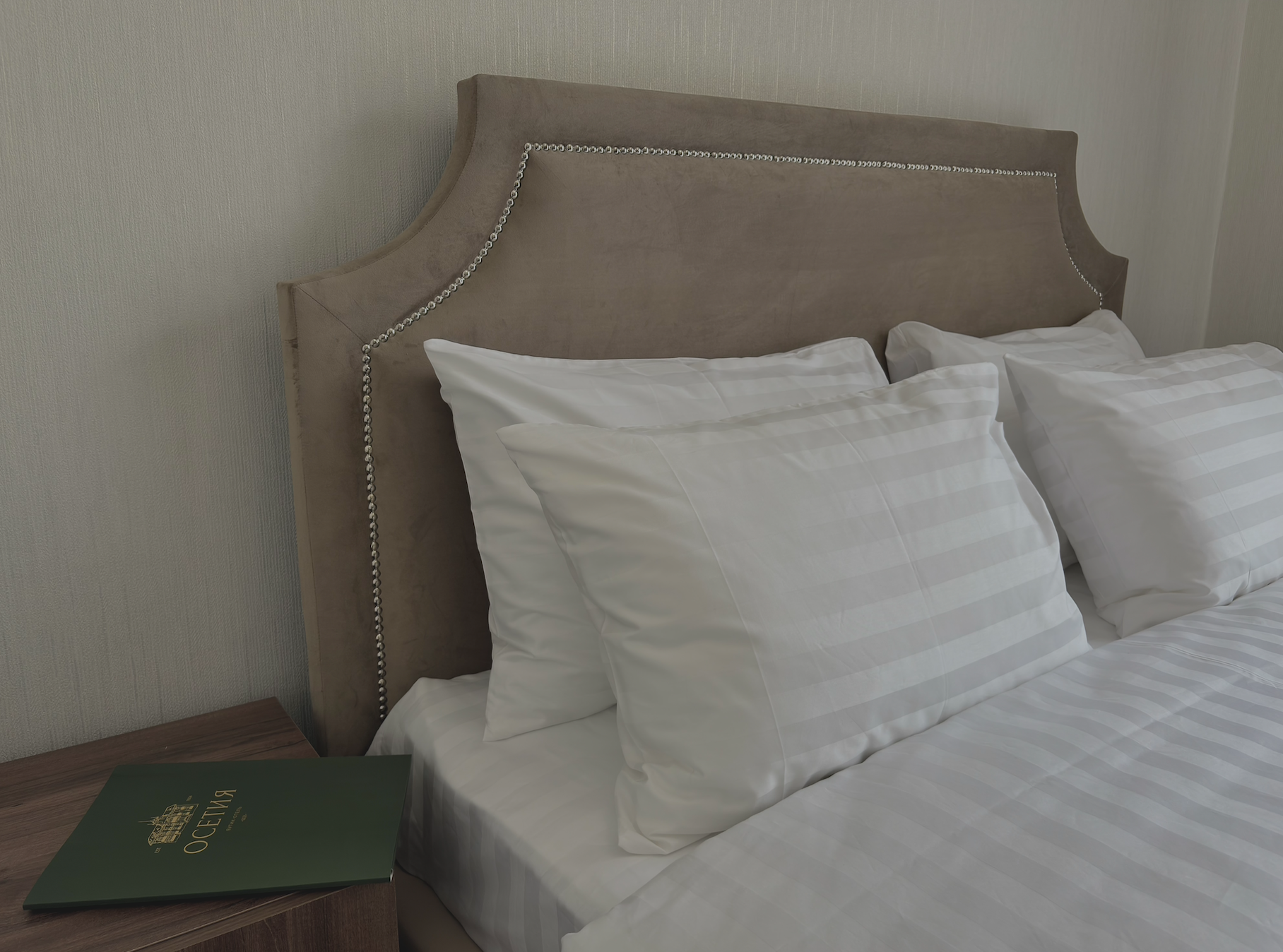 Улучшенный двухместный номер с 1 кроватью