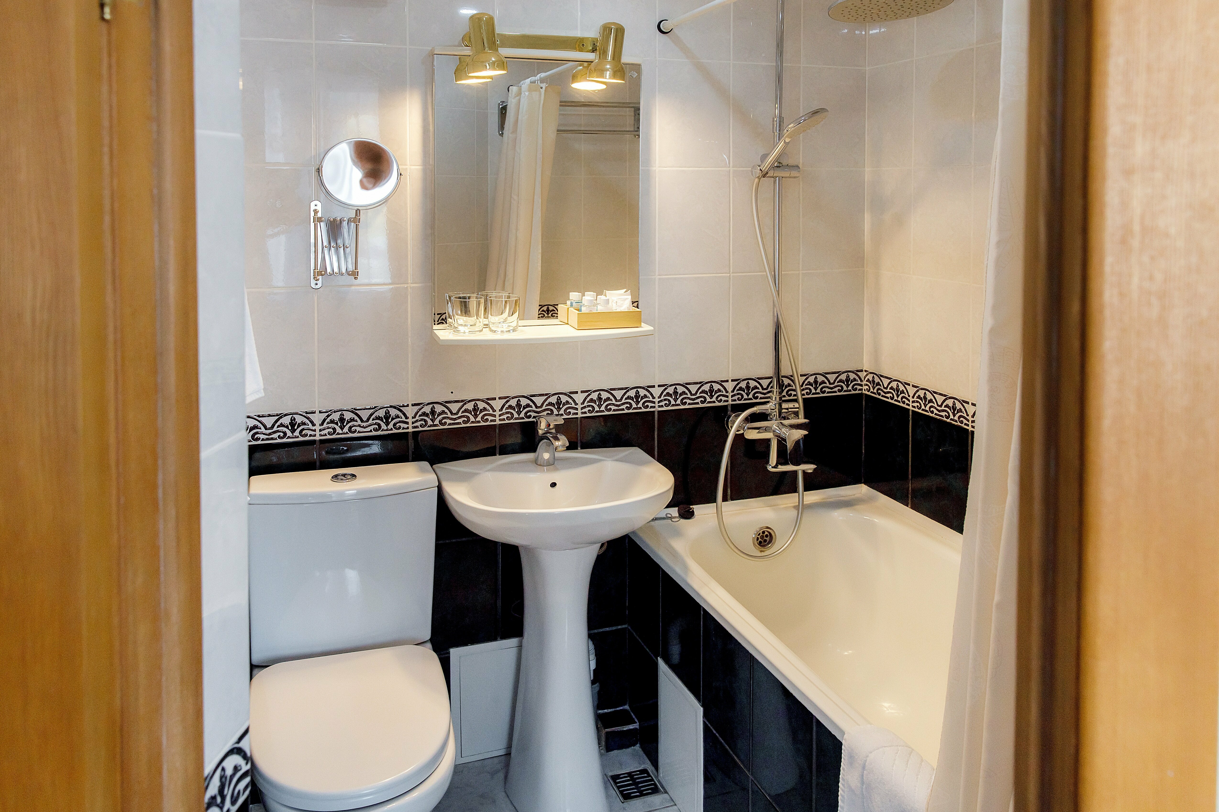 Двухместный номер "Джуниор сюит" двухкомнатный с 1 кроватью или 2 отдельными кроватями