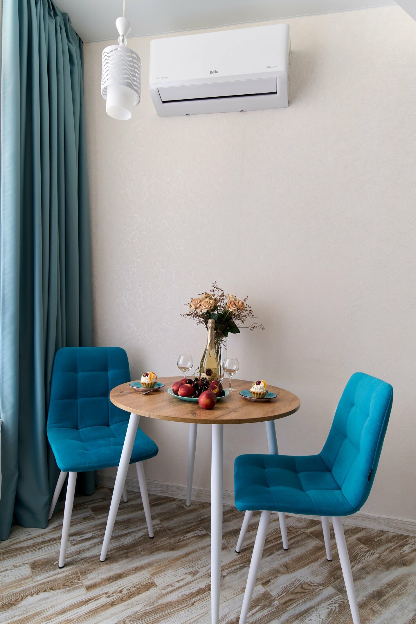 Апартамент студио  "Лазурный"